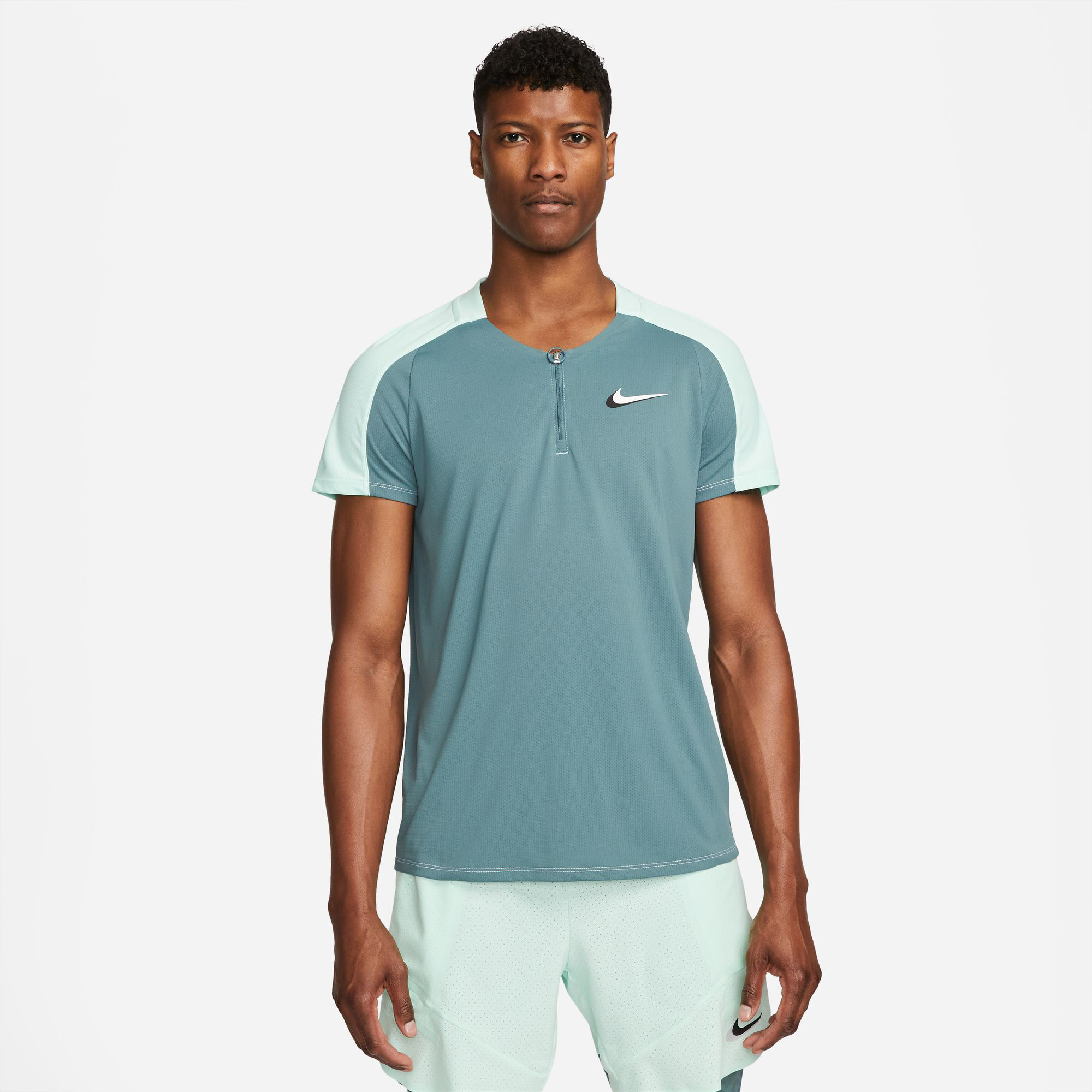 Nike outlet momentum shirt