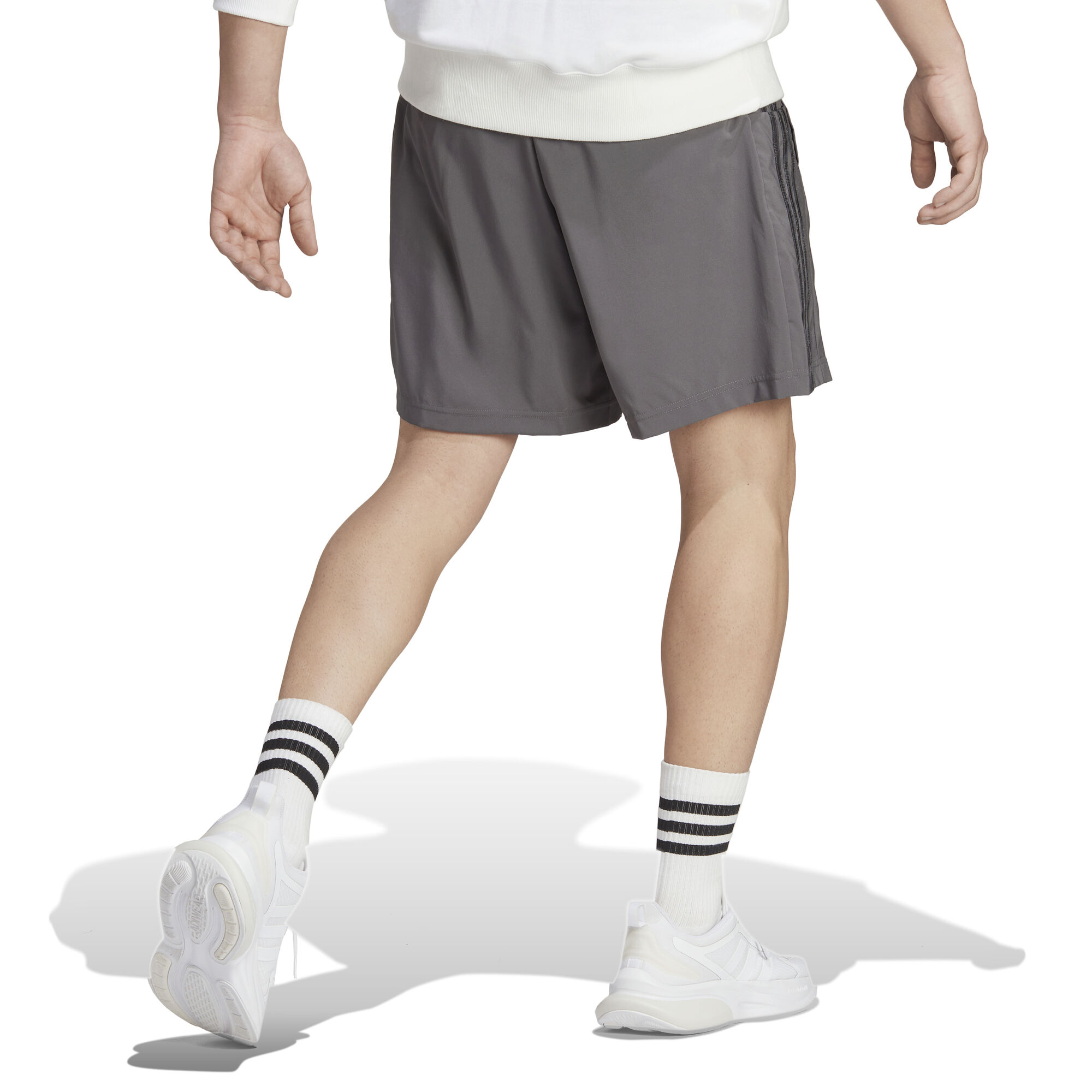 soltero Especialista hacer clic buy adidas Essentials AEROREADY Chelsea 3-Stripes Shorts Men - Grey, Black  online | Tennis-Point