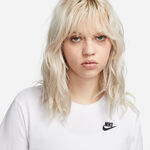Nike Clothing Nike New Sportswear Club T-Shirt Women-White