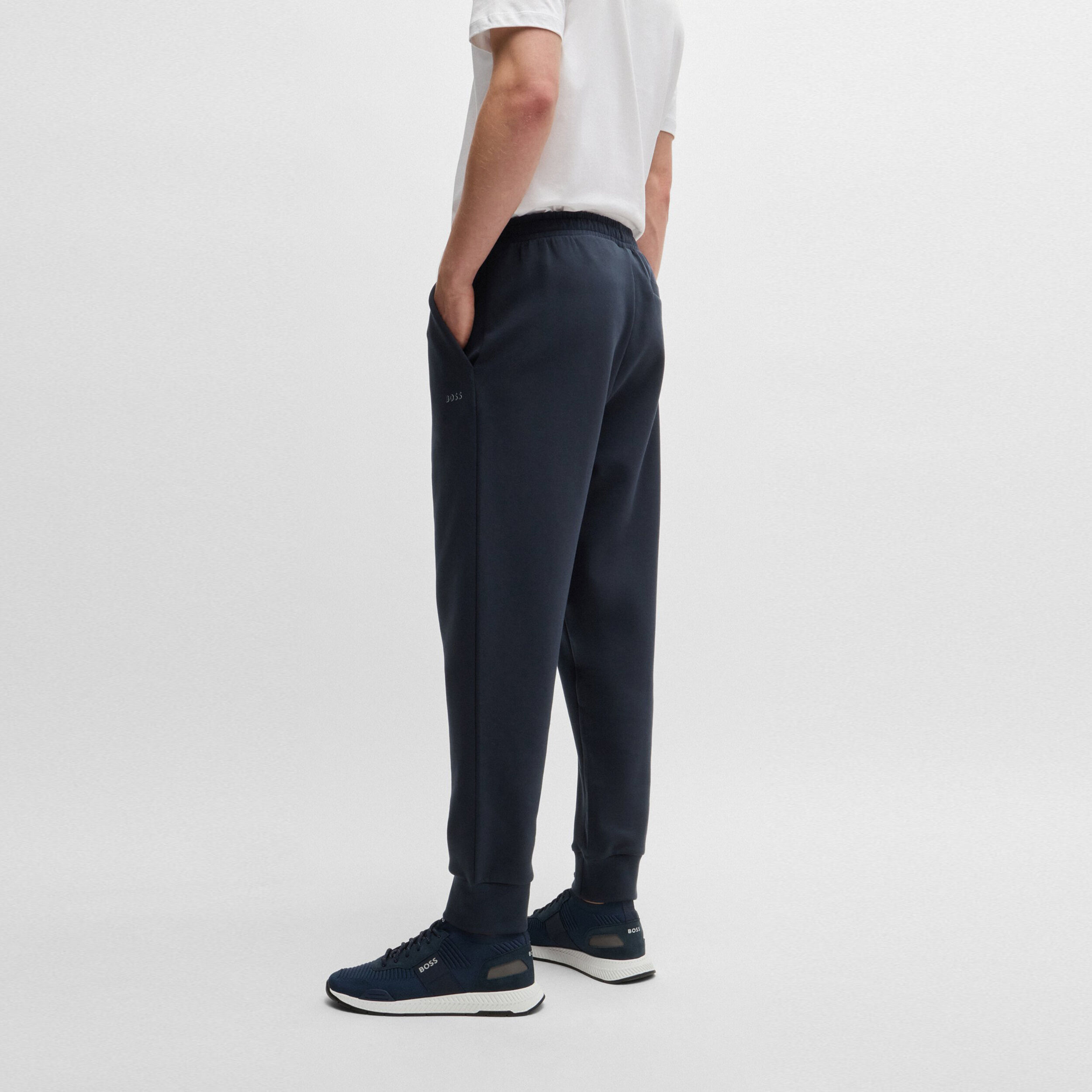 Buy BOSS Hadiko Training Pants Men Dark Blue online Tennis Point COM