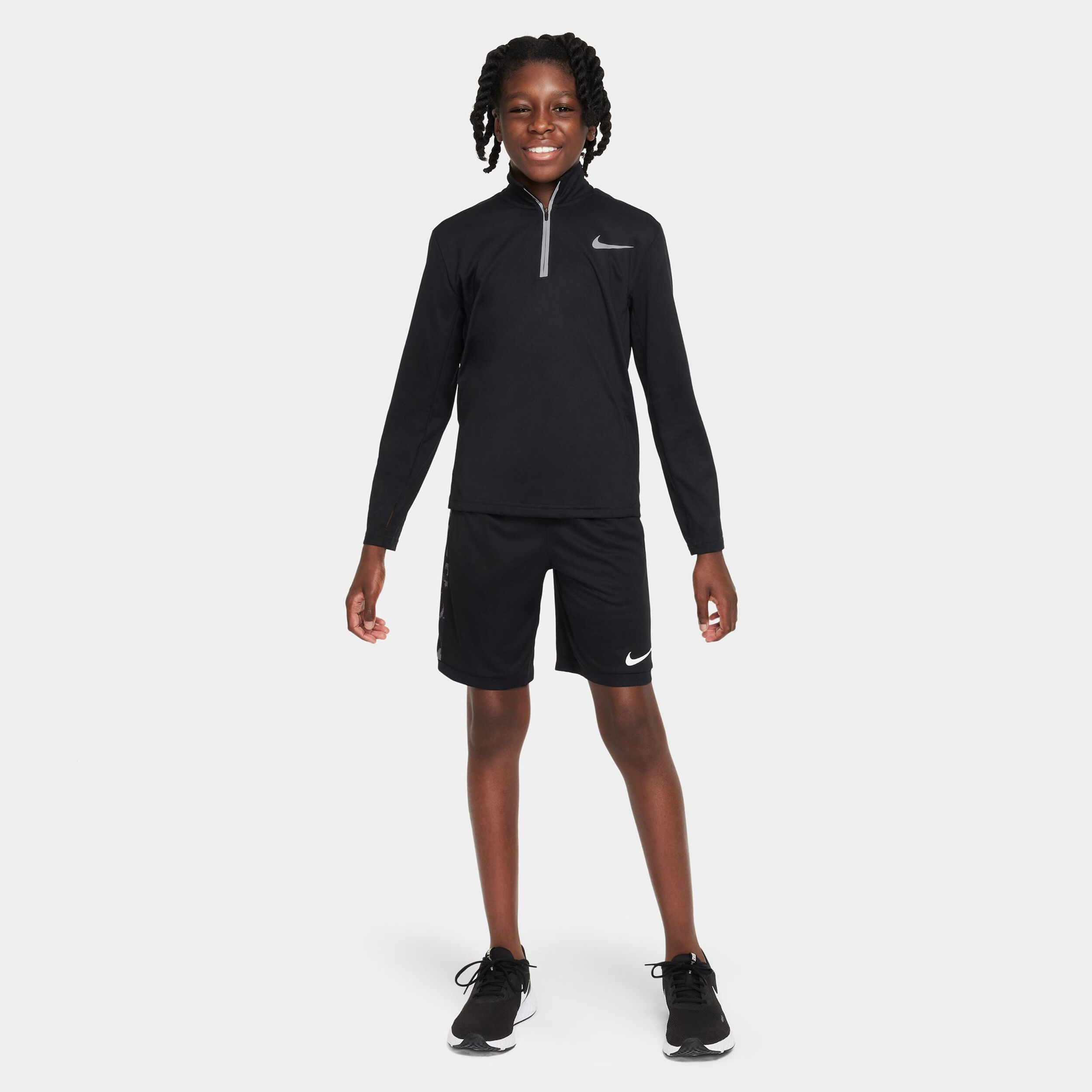 Black nike best sale half zip