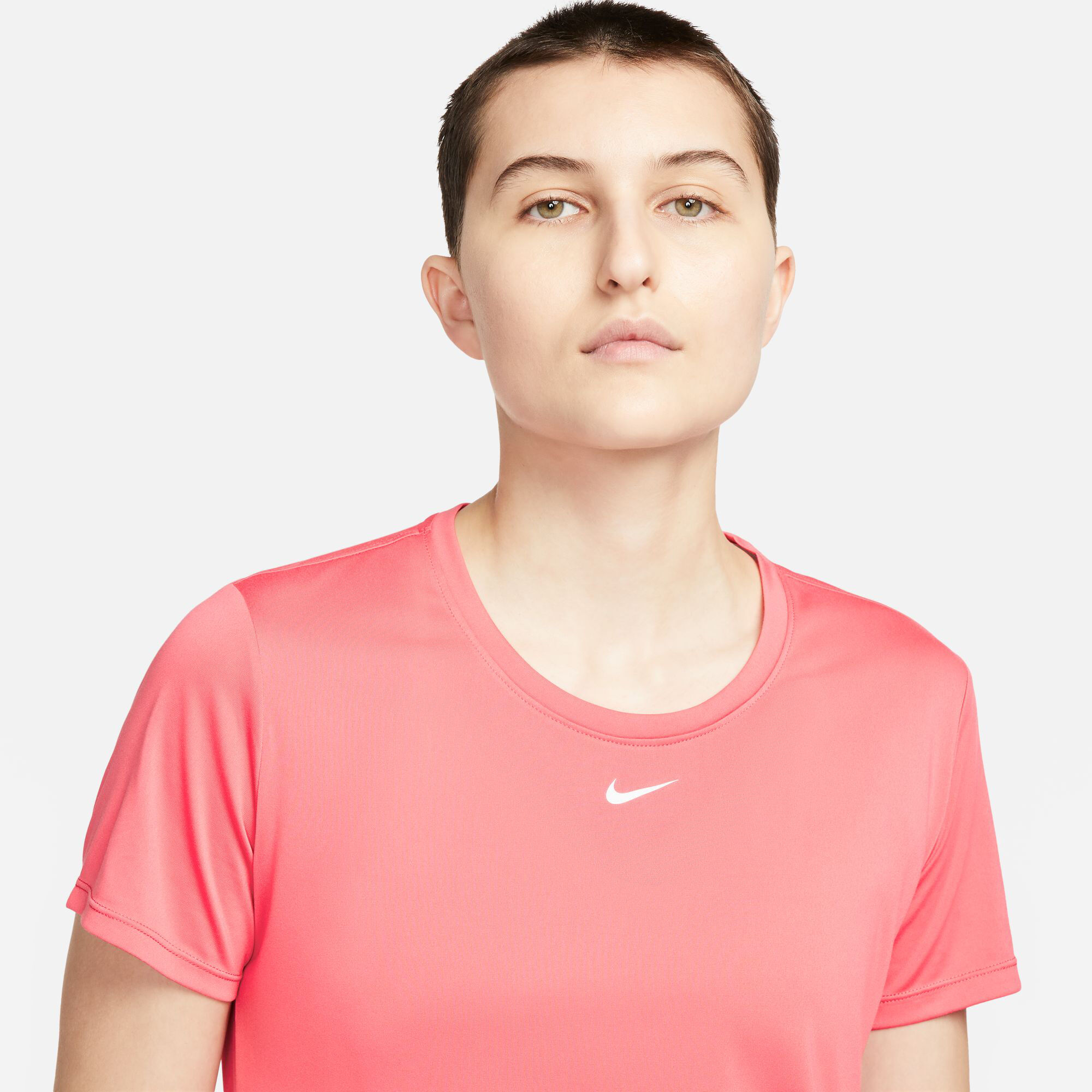 Tee shirt nike deals dri fit femme