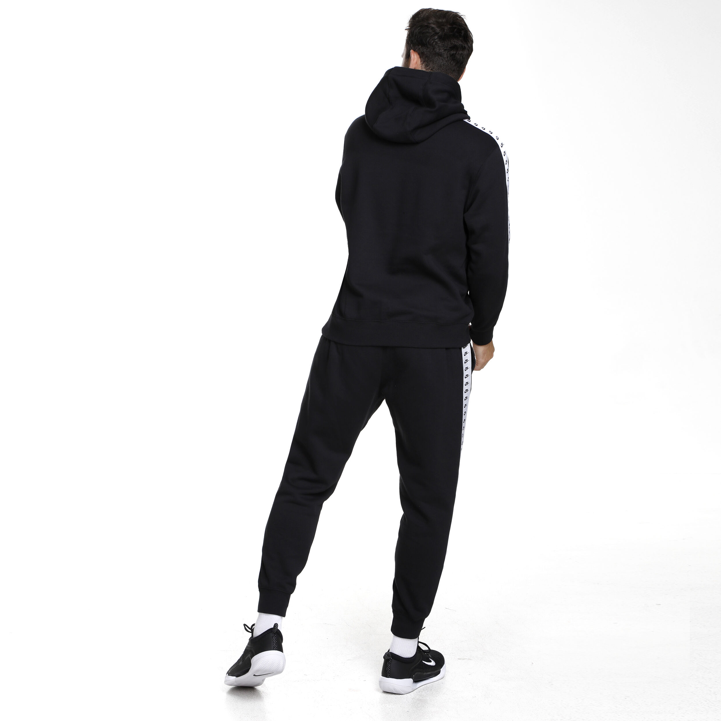 Dw nike tracksuit deals