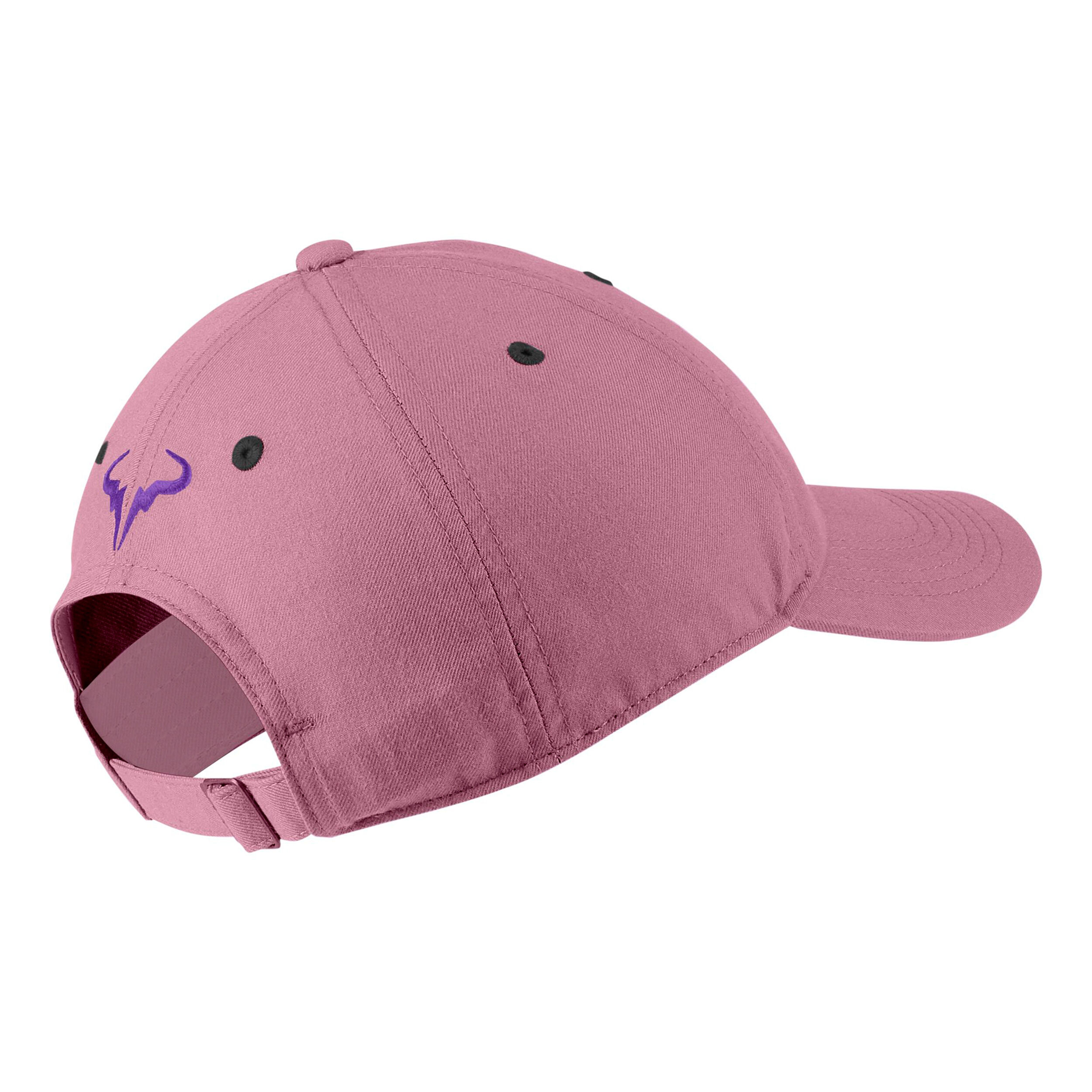 nadal pink hat