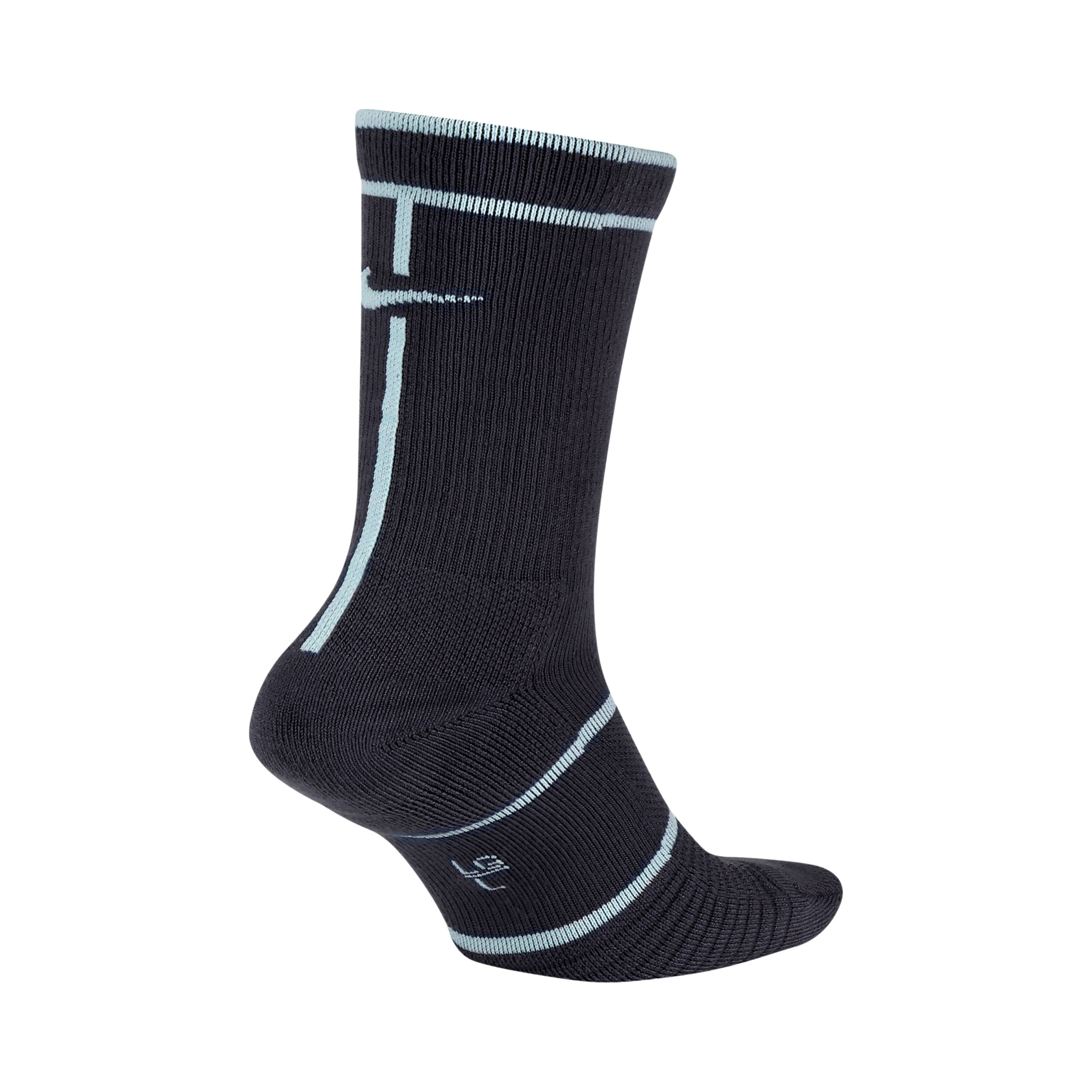 Nikecourt essentials crew cheap