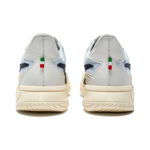 Diadora