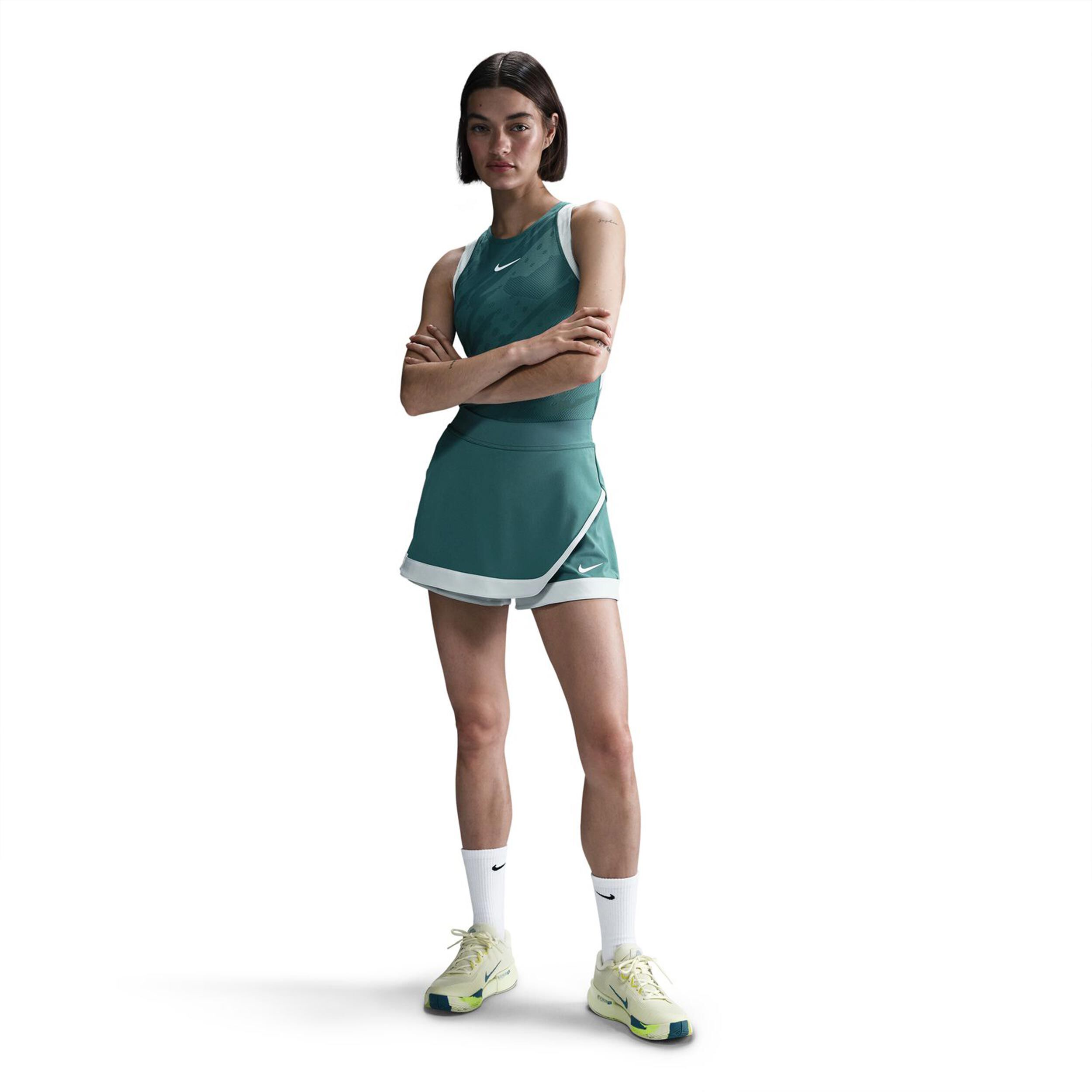 ★新品★　NIKE　NikeCourt Dri-FIT Slam Skirt Amazon.com: Nike Court Dri-FIT Slam Women's Slim Fit Tennis