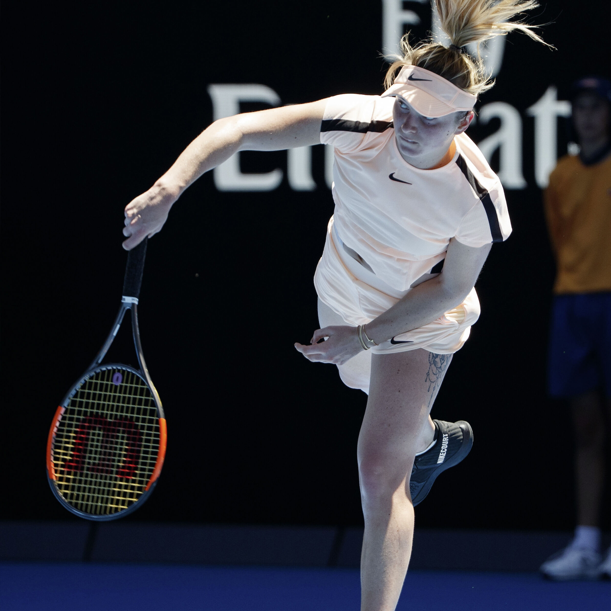 Buy Nike Court Dry Ace Shorts Women Apricot Black online Tennis Point COM