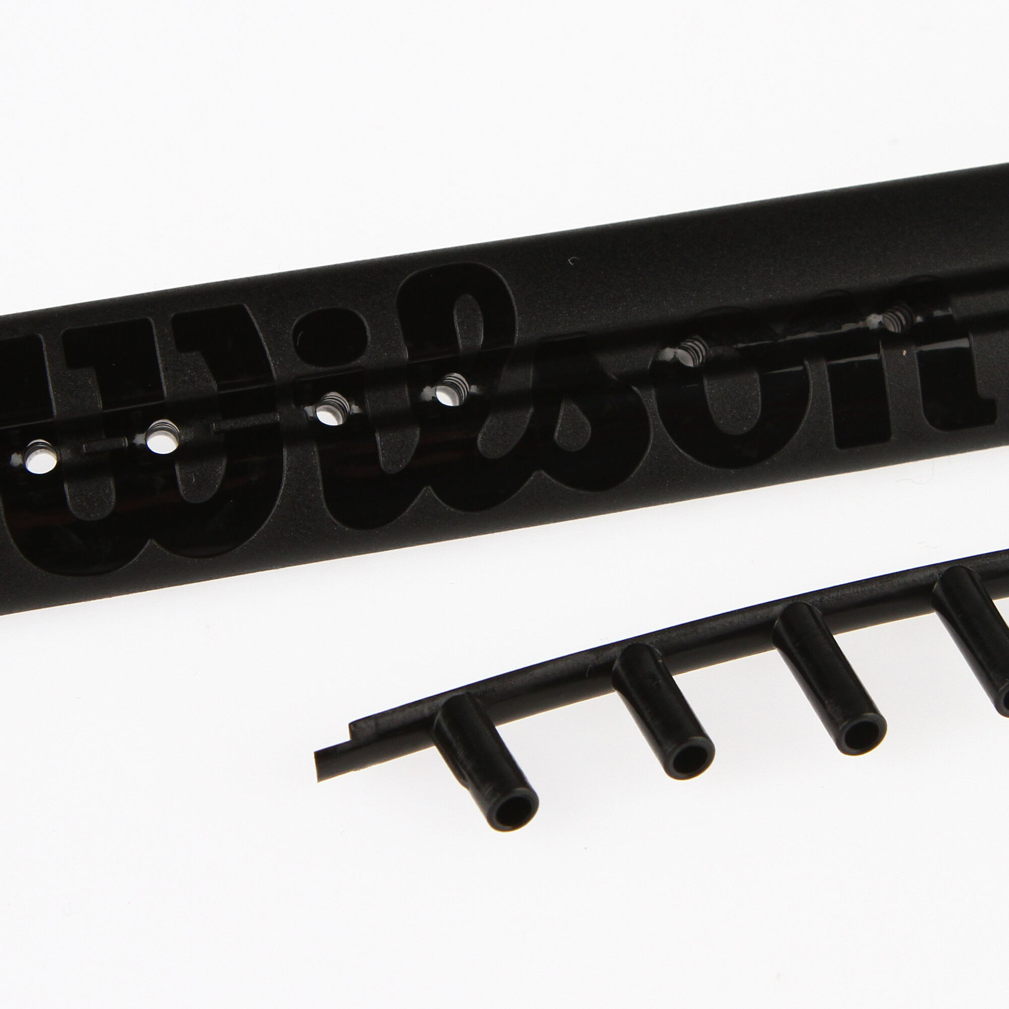 Buy Wilson Juice 100 BLX2 Grommet Set Black online Tennis Point COM