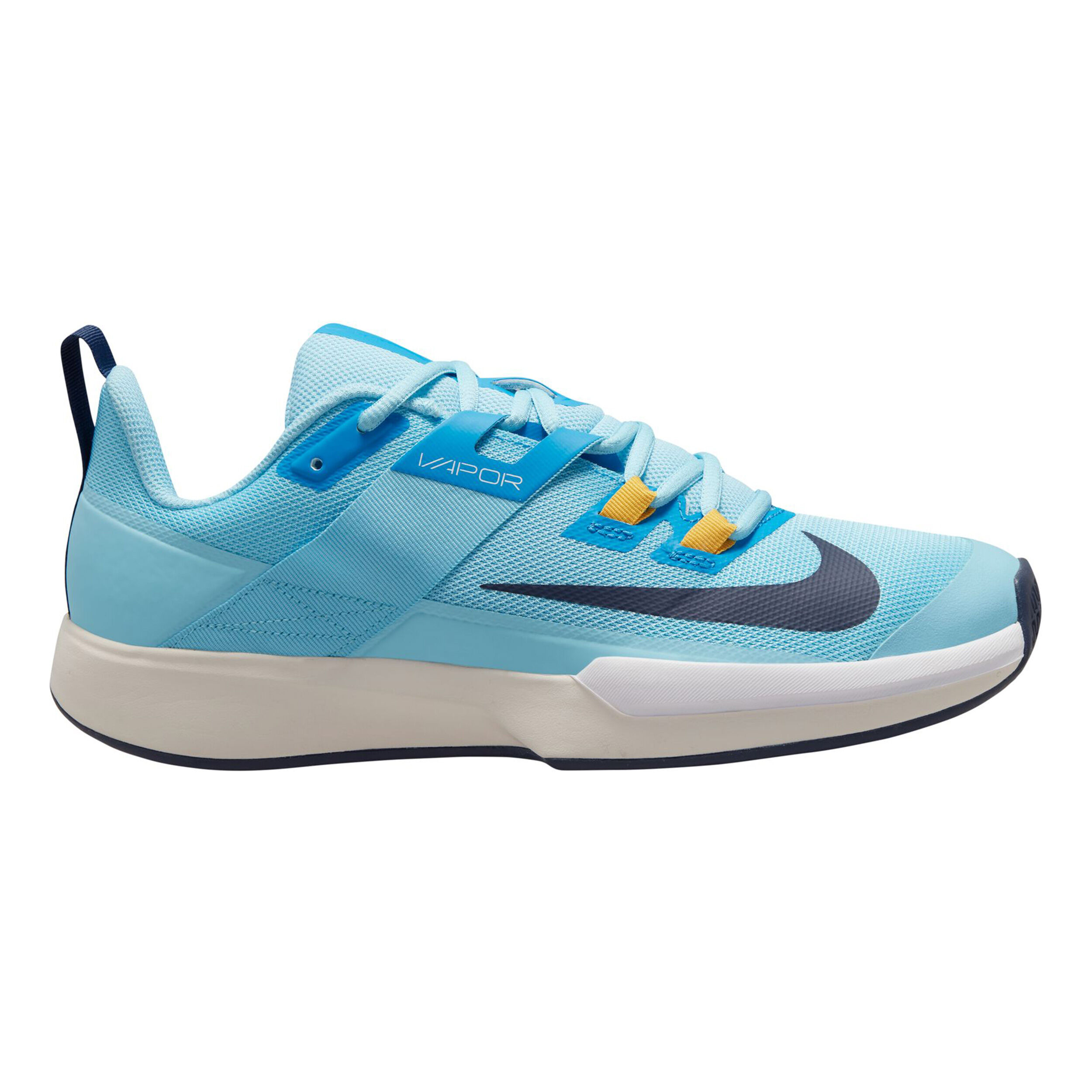 Light blue nike tennis shoes clearance