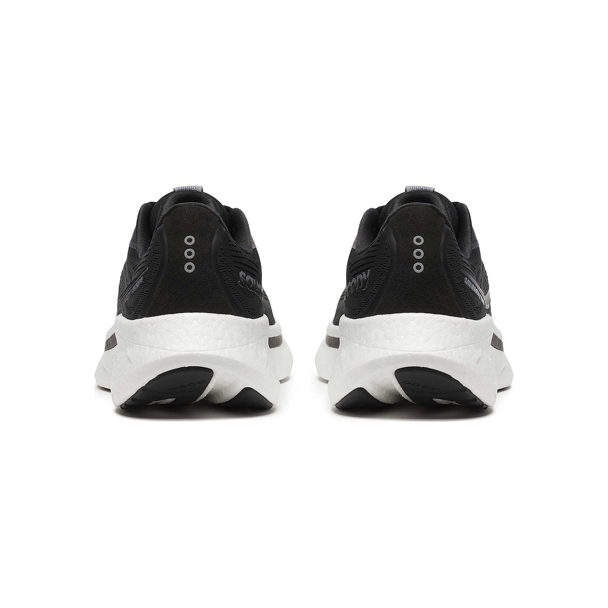 Saucony