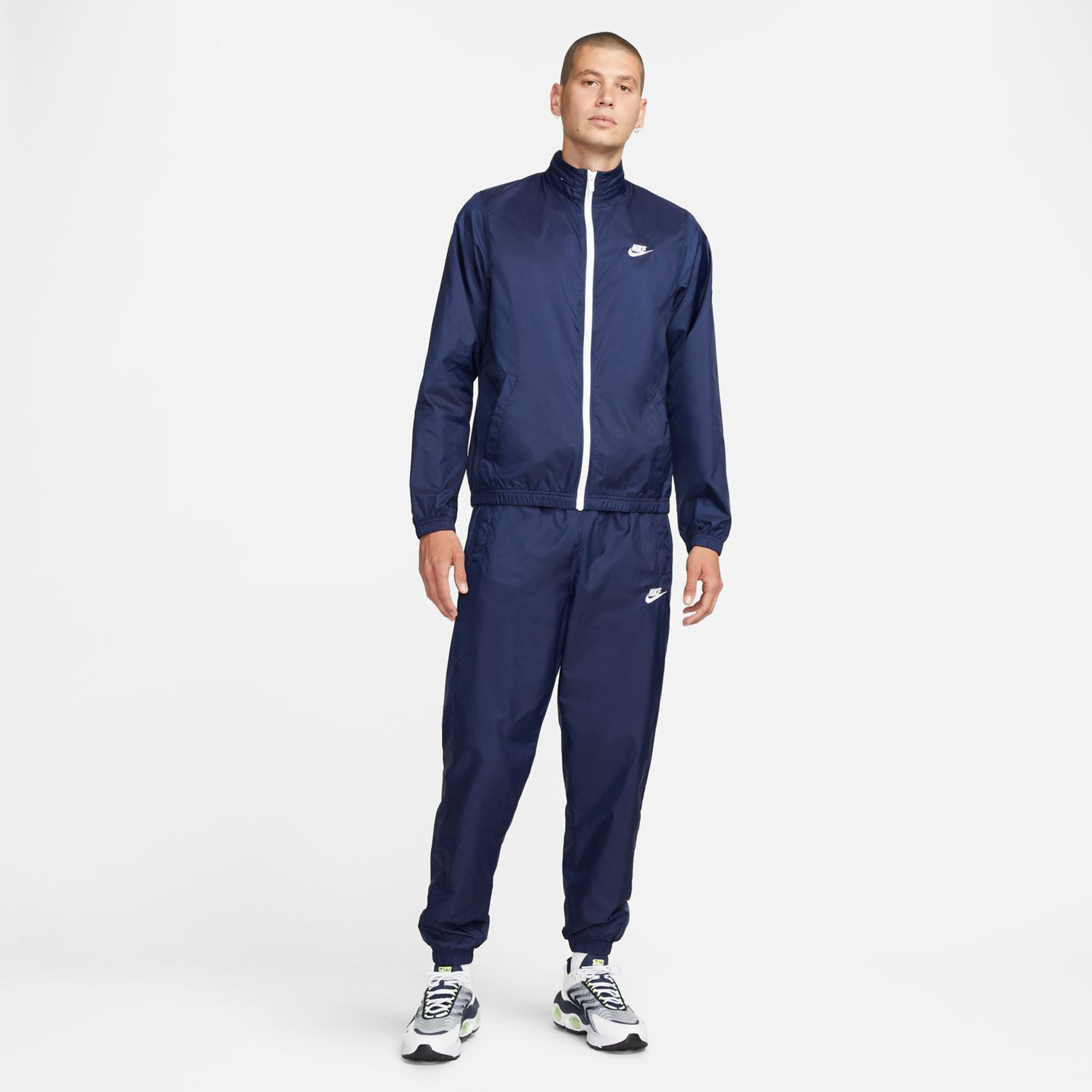 Buy Nike Club Woven Tracksuit Men Dark Blue online Tennis Point COM