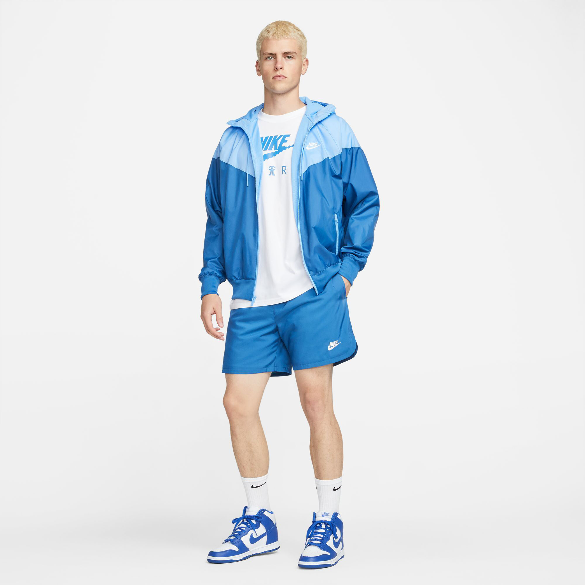 Sportswear Heritage Essentials Windrunner Training Jacket Men Blue