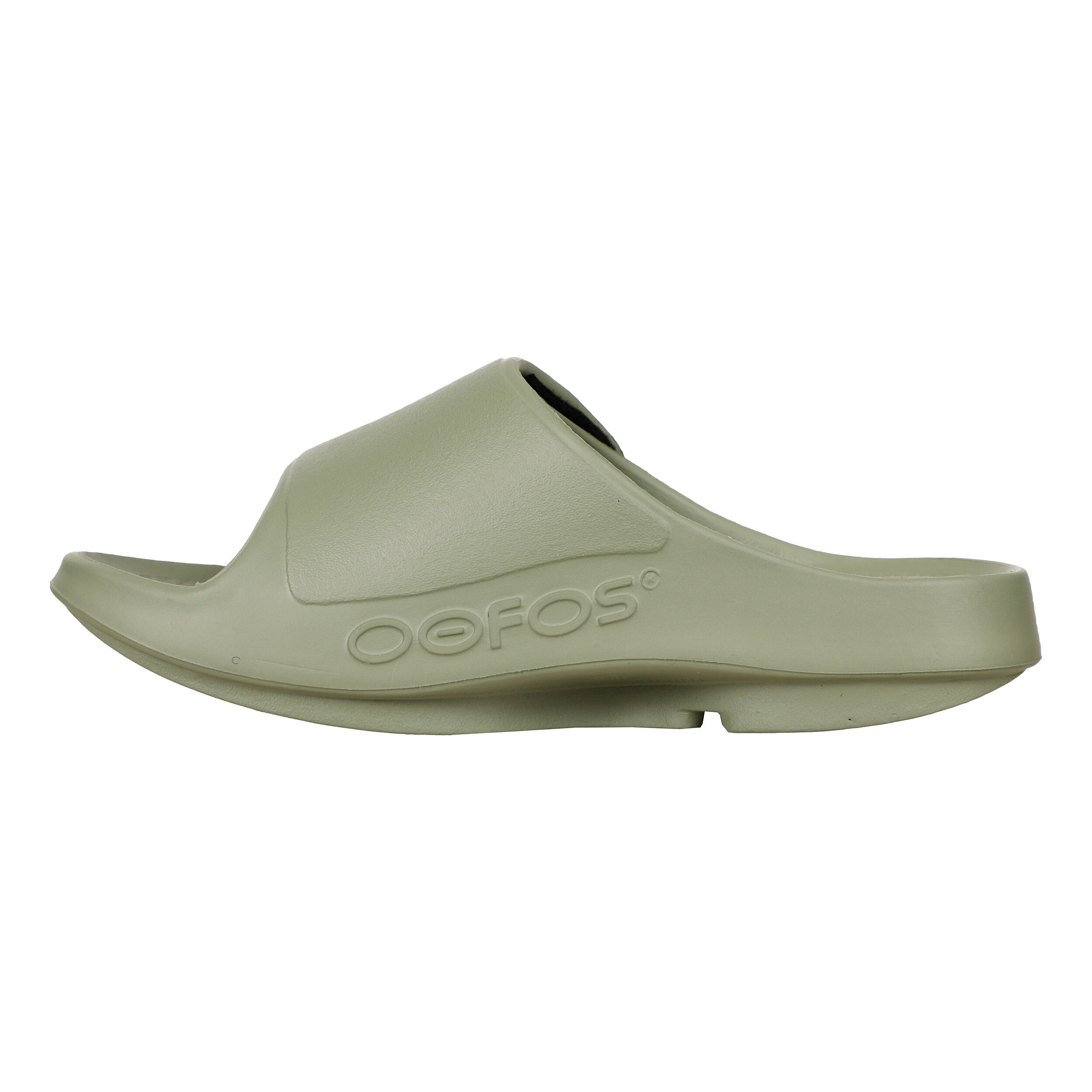 Oofos free shoes store for healthcare workers