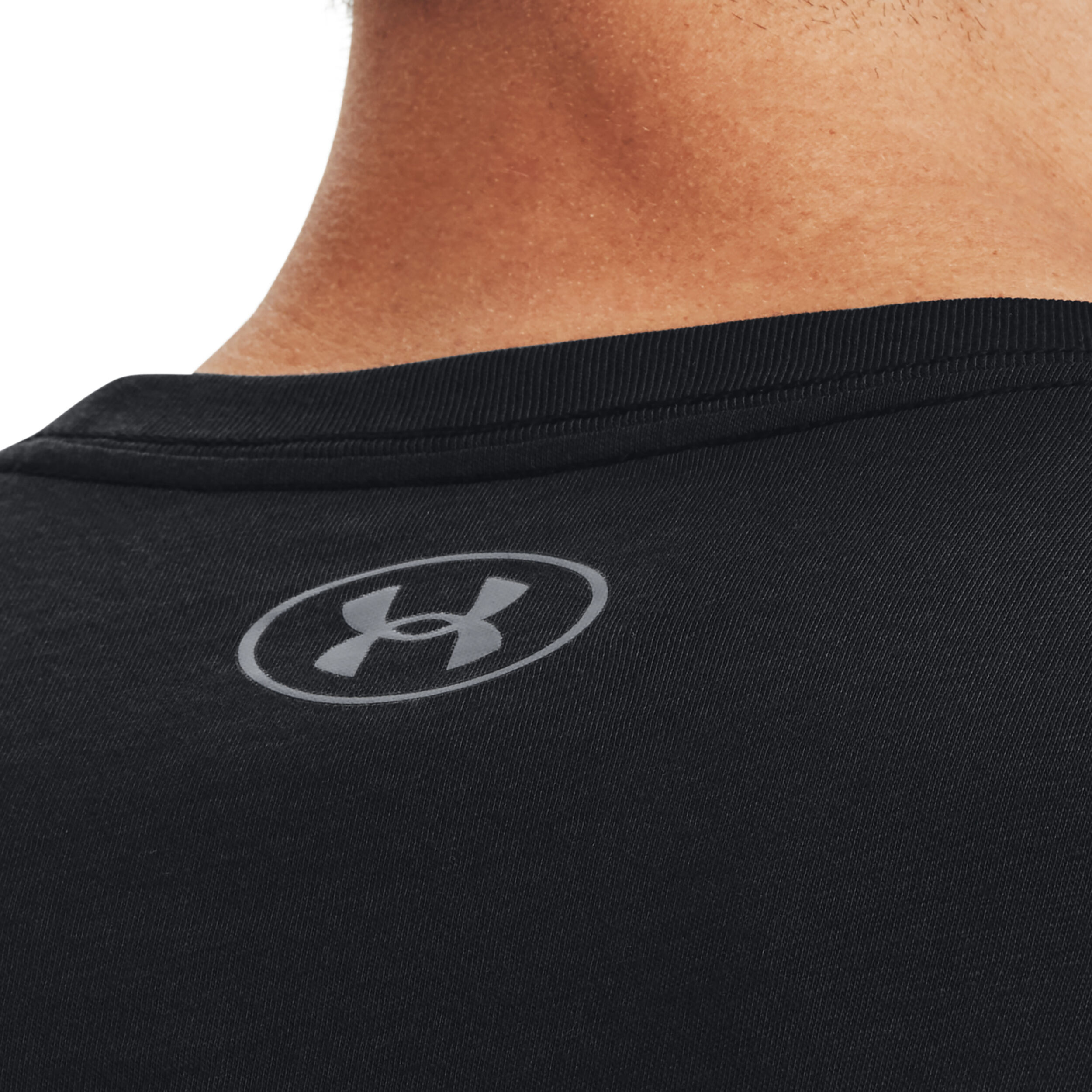 Buy Under Armour Left Chest Lockup T Shirt Men Black online Tennis Point COM