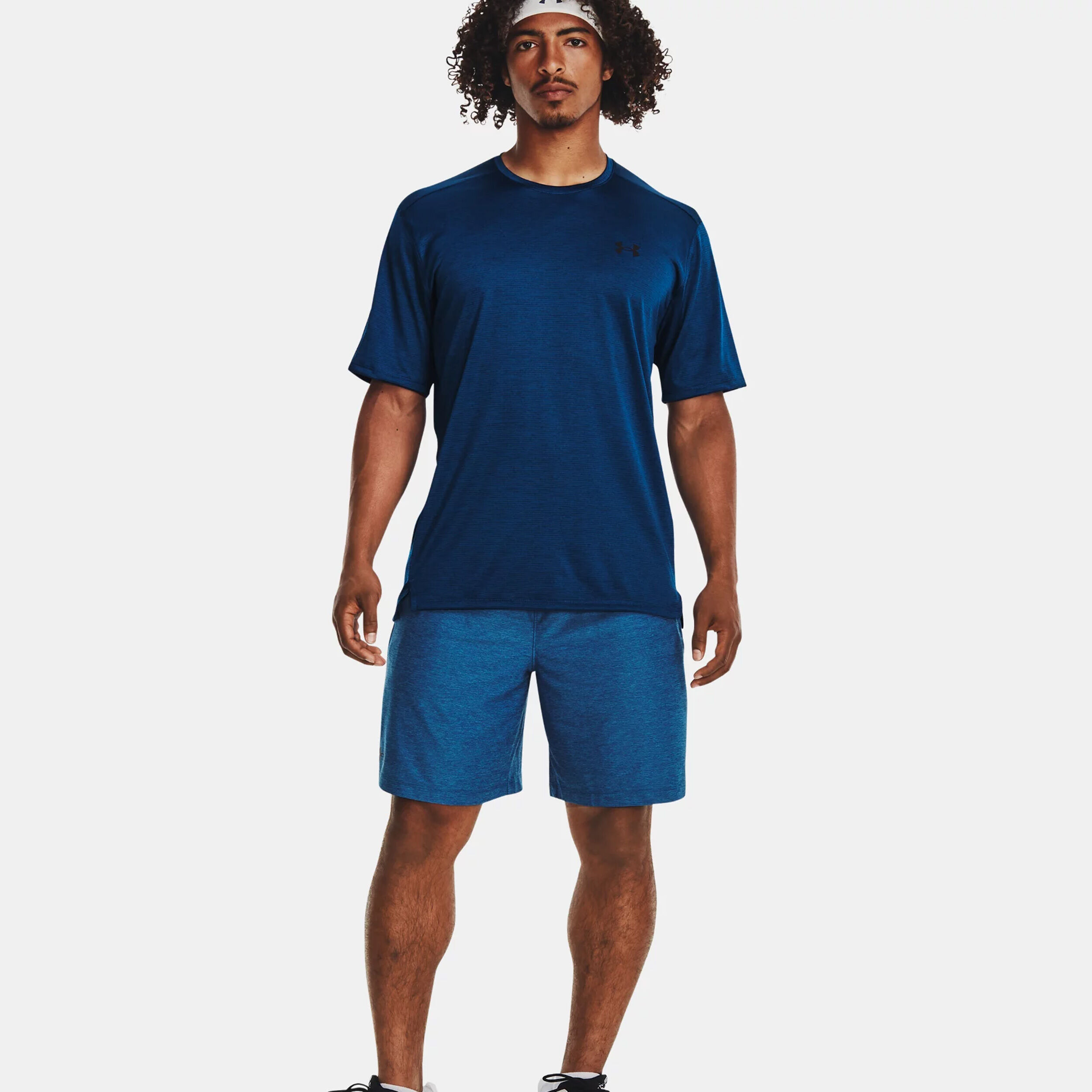 Under armour vented shorts top