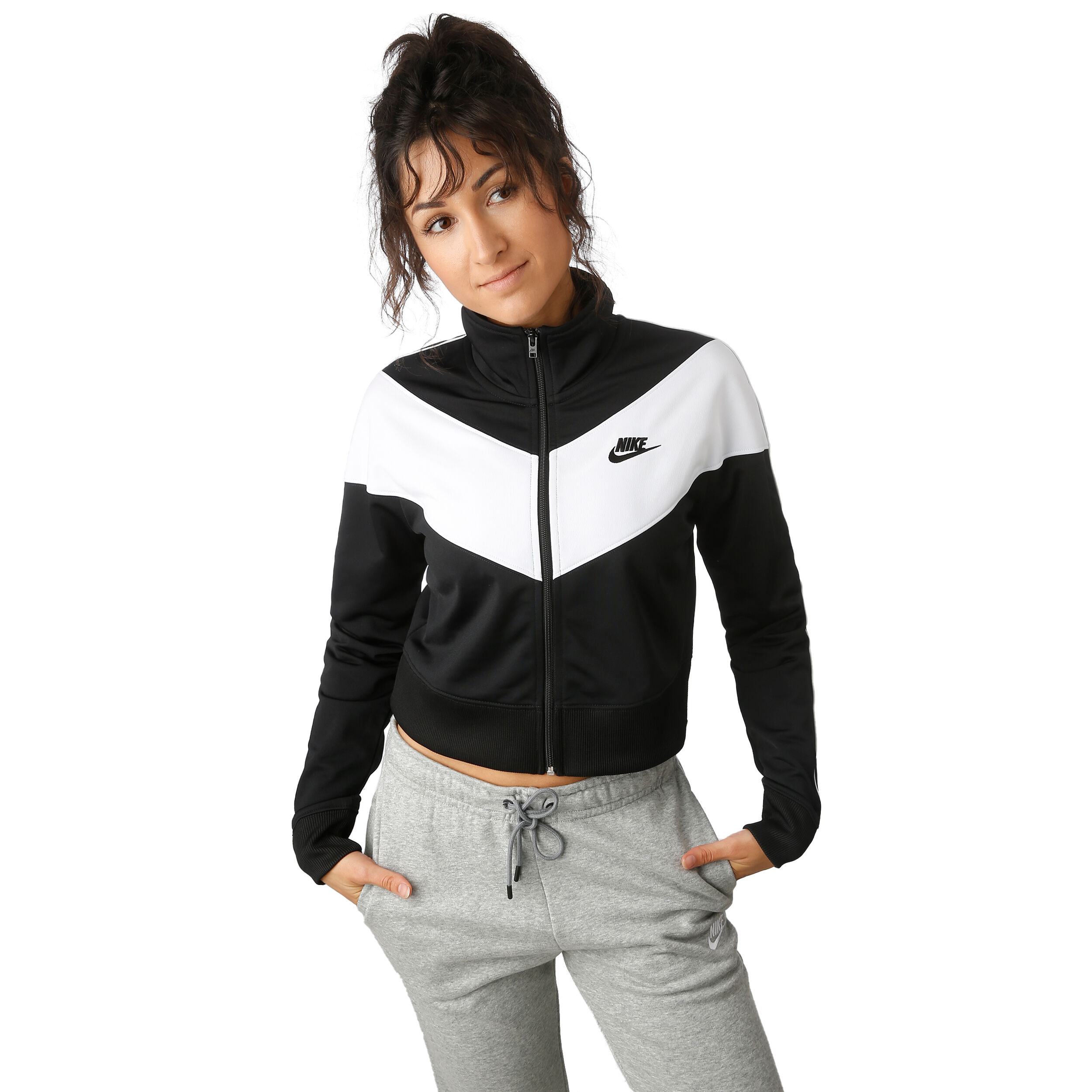 Nike heritage cropped hot sale track jacket