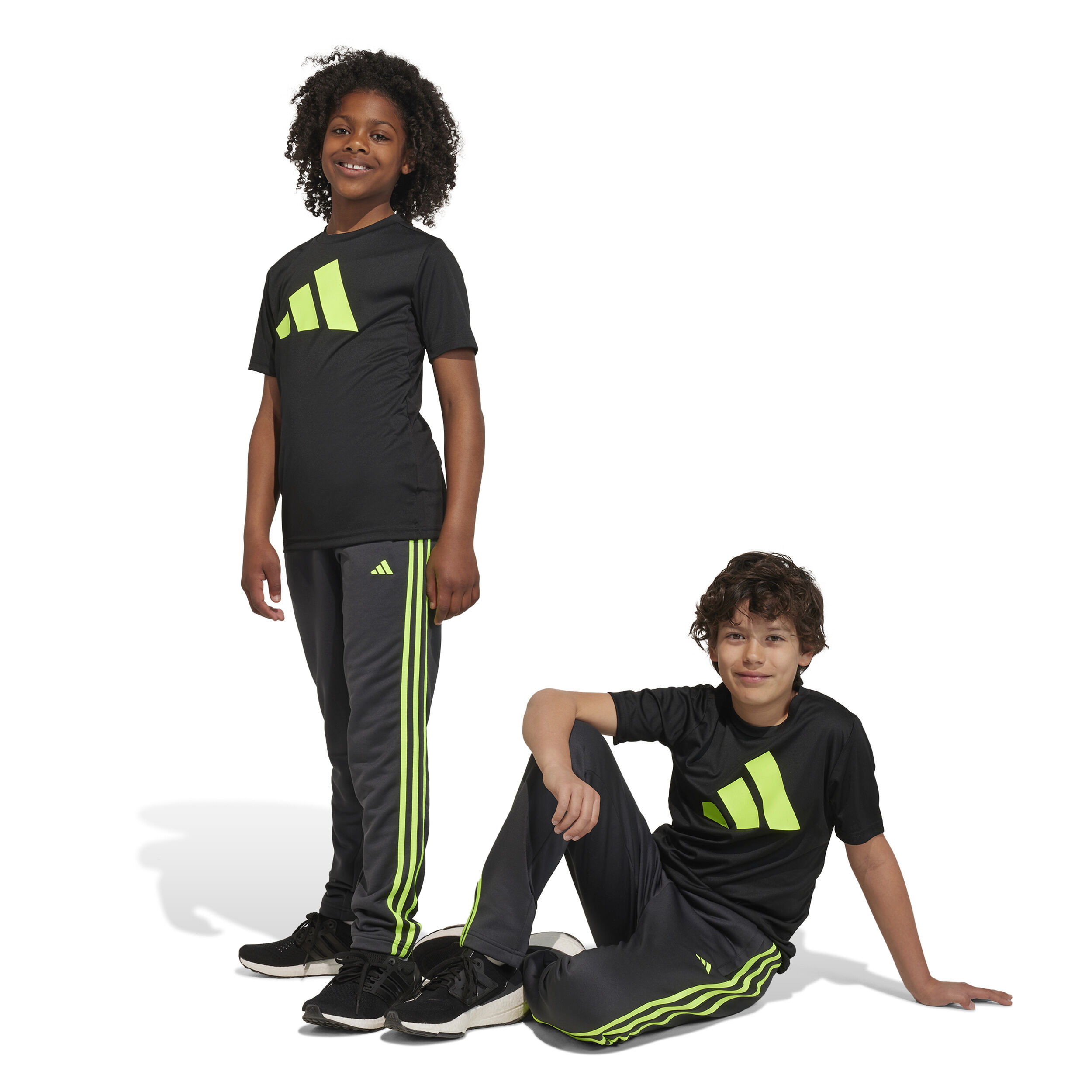 Boy hotsell adidas joggers