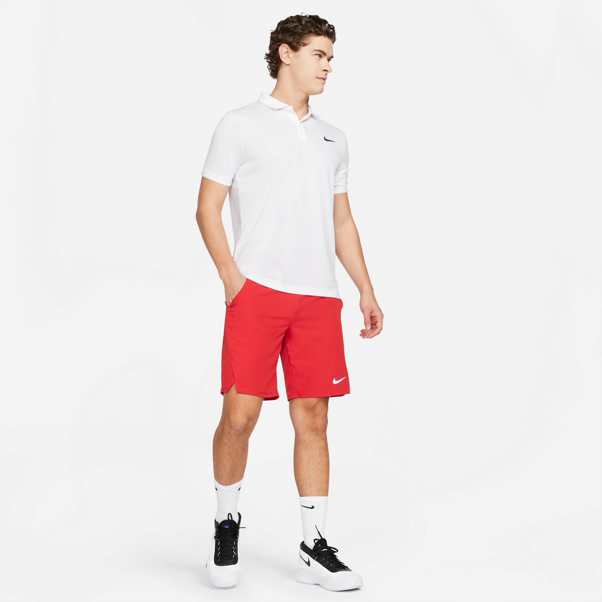 Buy Nike Court Victory 9in Shorts Men Red online Tennis Point COM