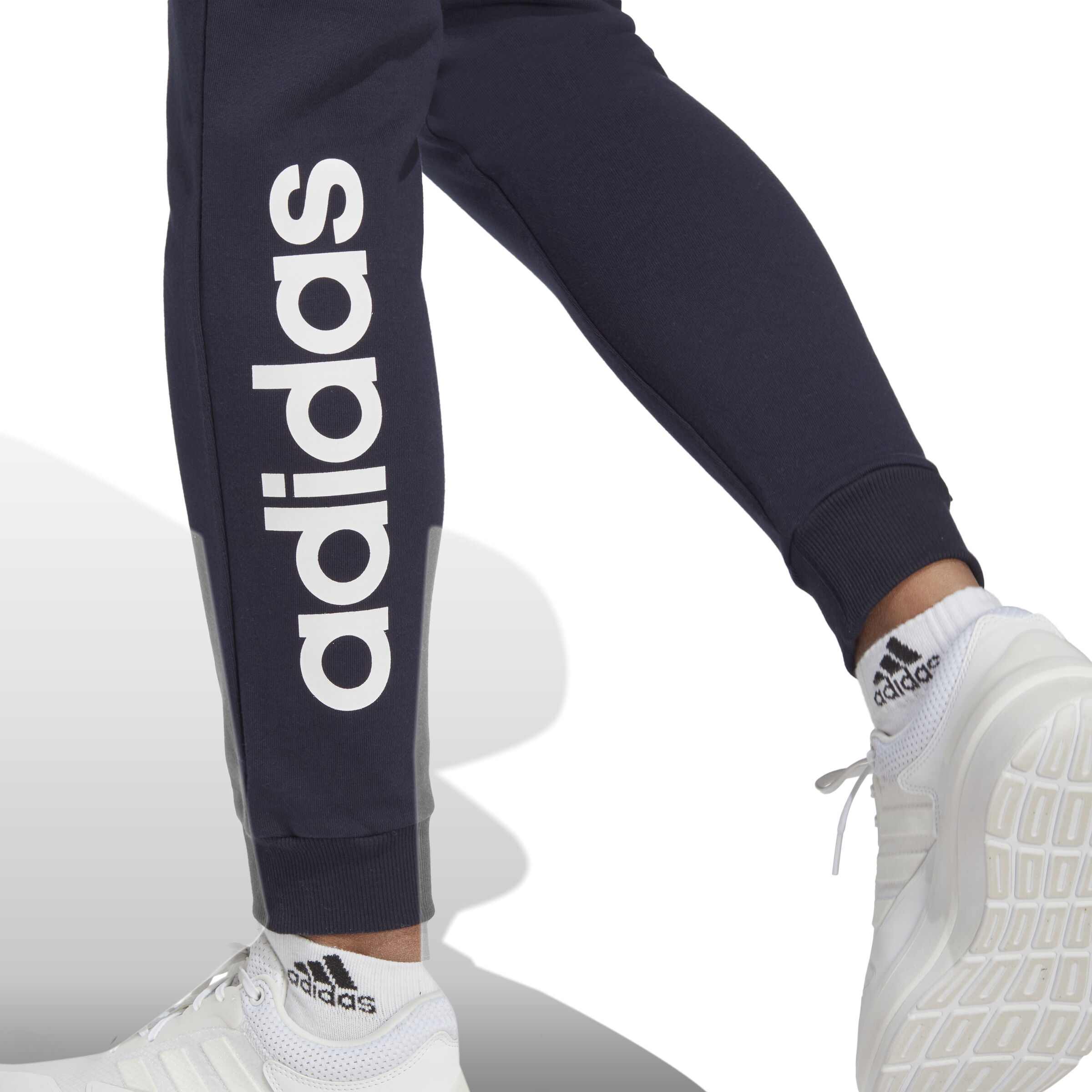 Essentials linear pants 2025