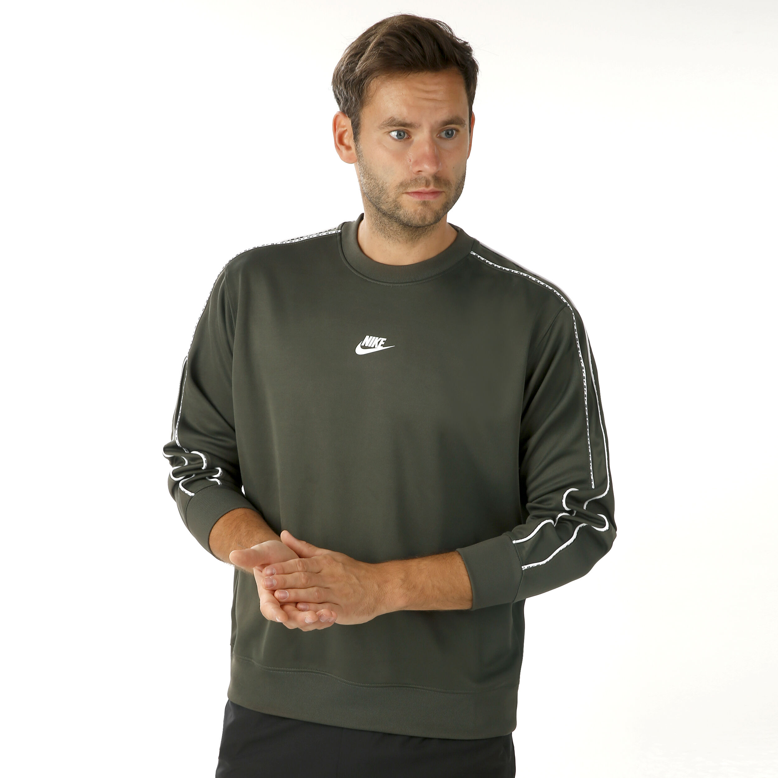 Nike sportswear sales repeat crew