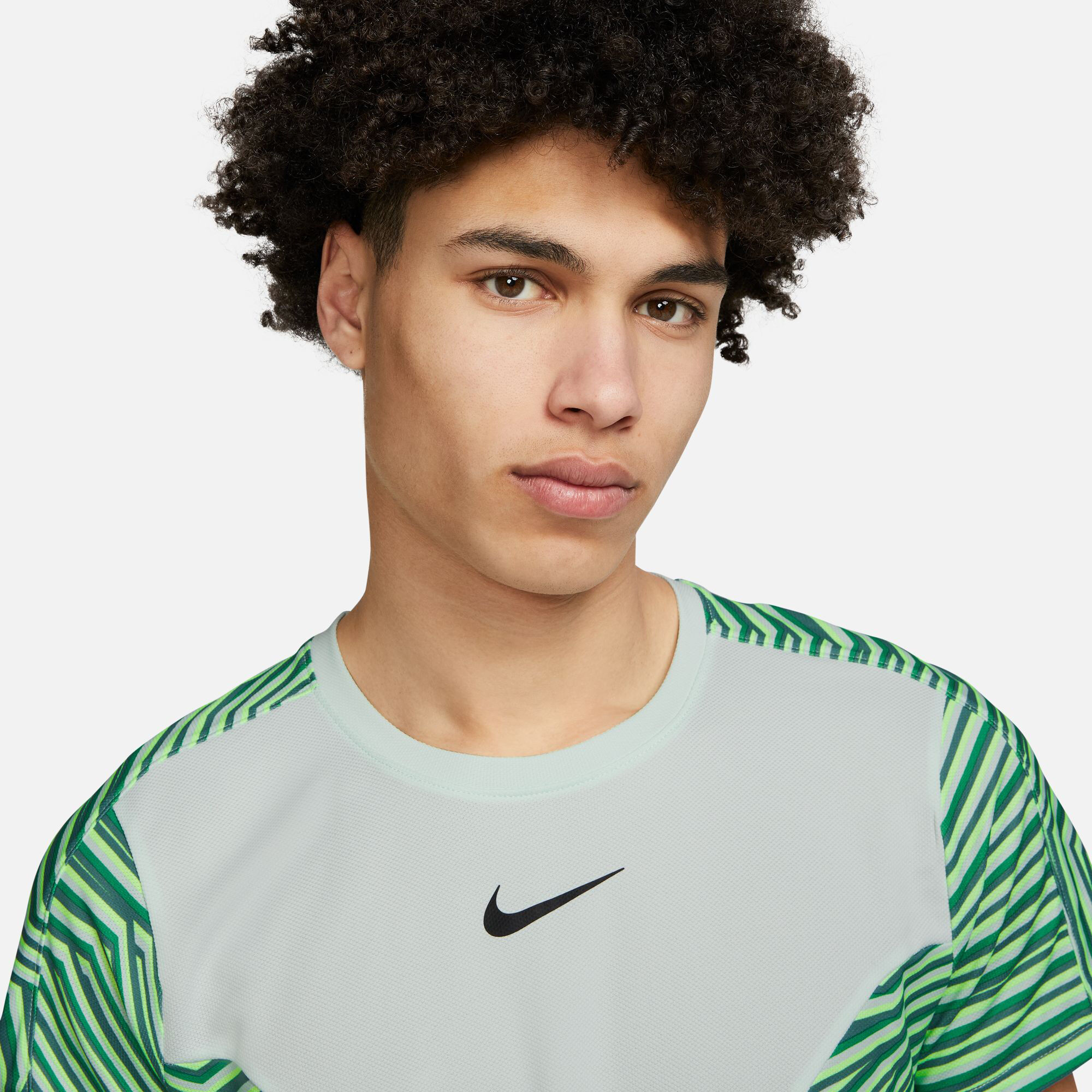 Mint green nike top cheap