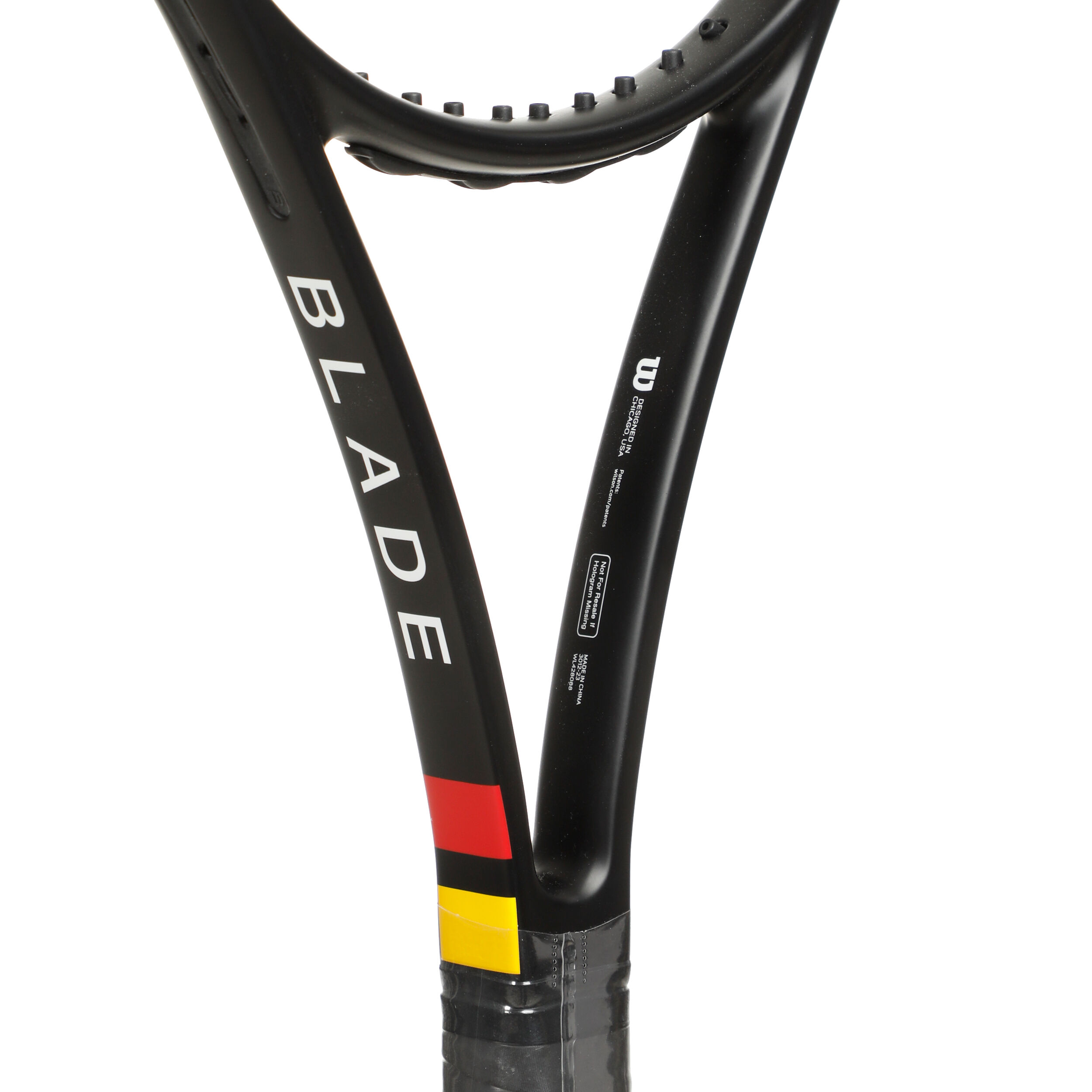 Buy Wilson Blade 98 16X19 V8 VHS online | Tennis Point COM Buy Wilson Blade 98 16X19 V8 VHS online | Tennis Point COM