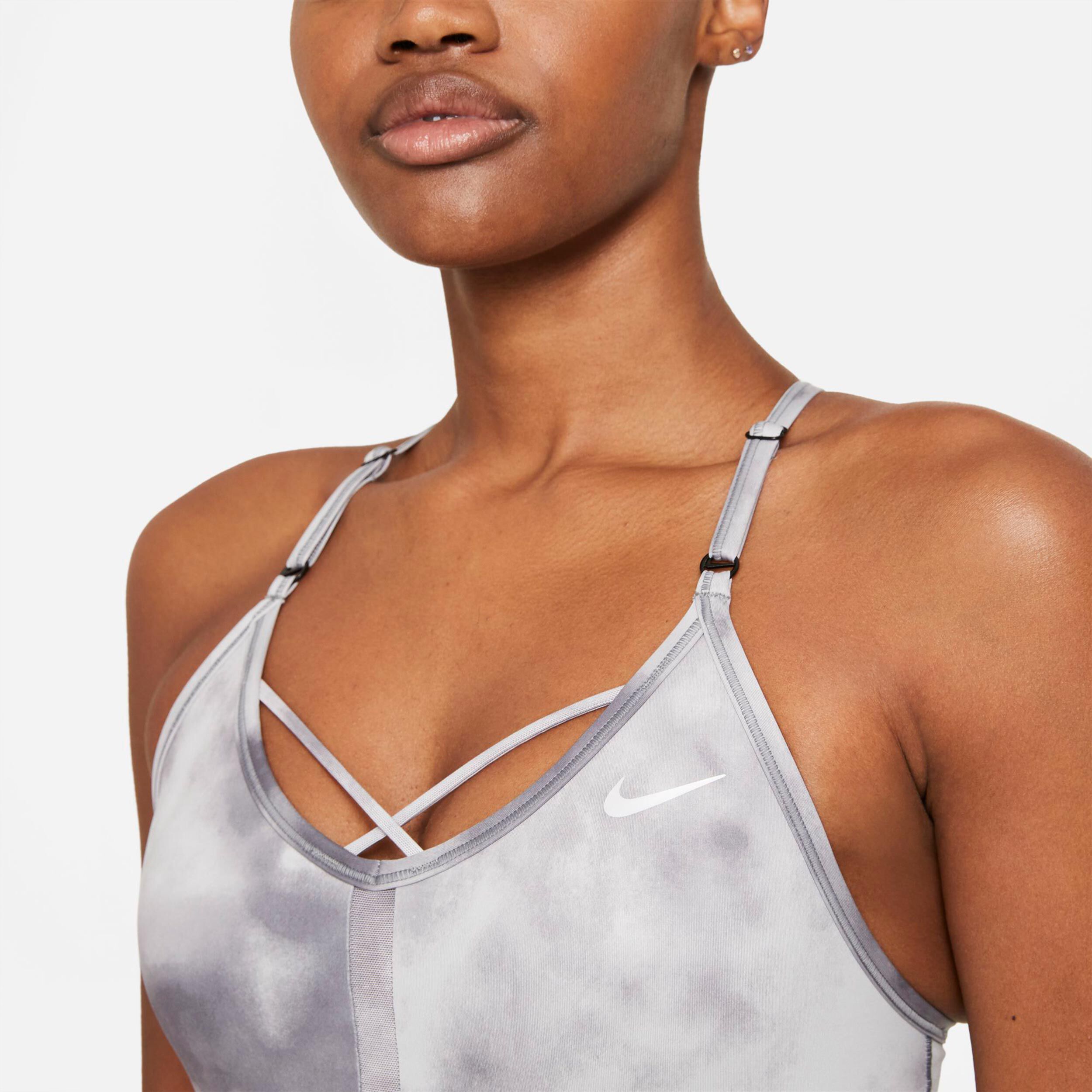 Nike indy clearance strappy bra