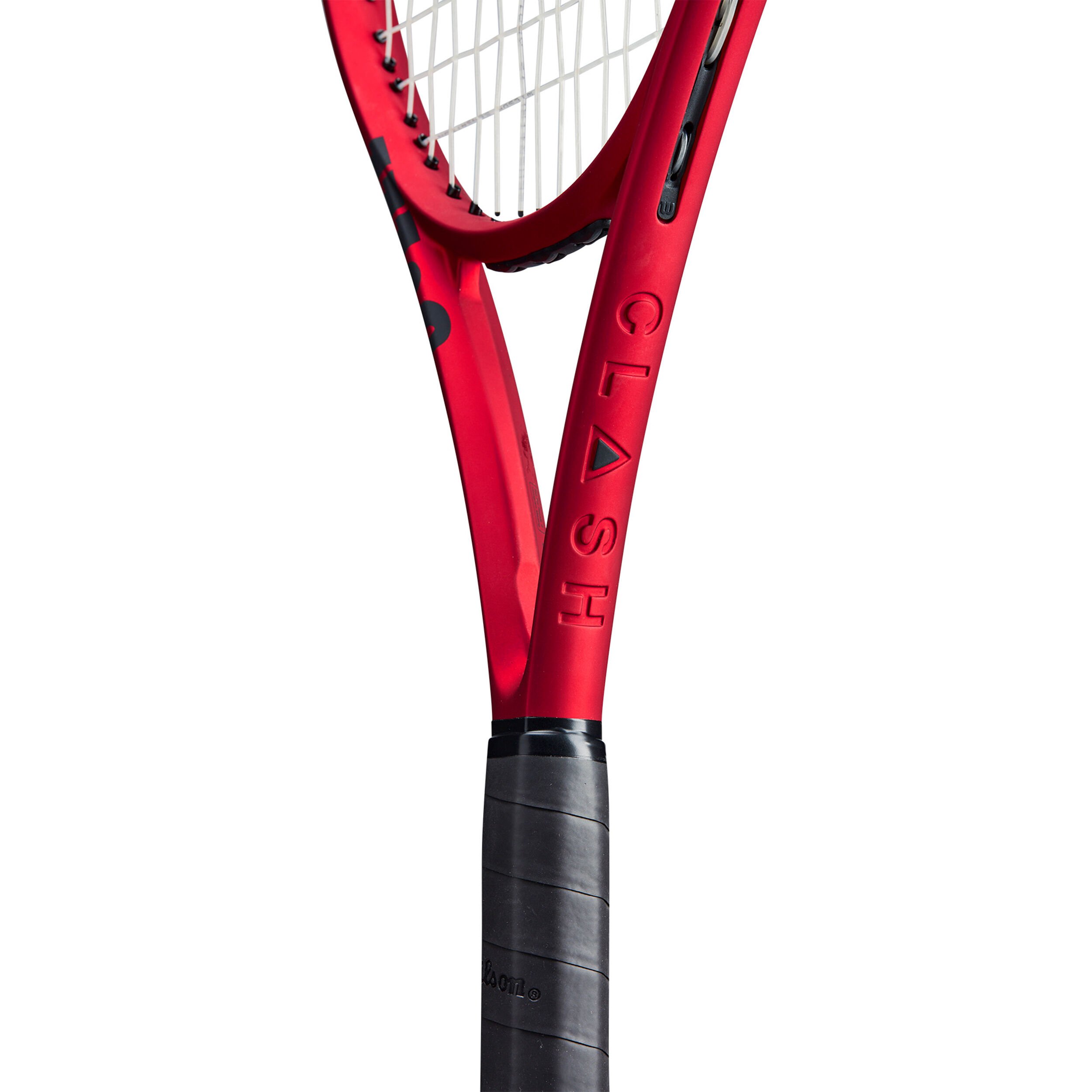 Buy Wilson Clash 100 Pro V2.0 online | Tennis Point COM