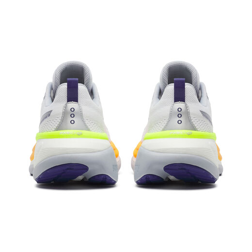 Saucony