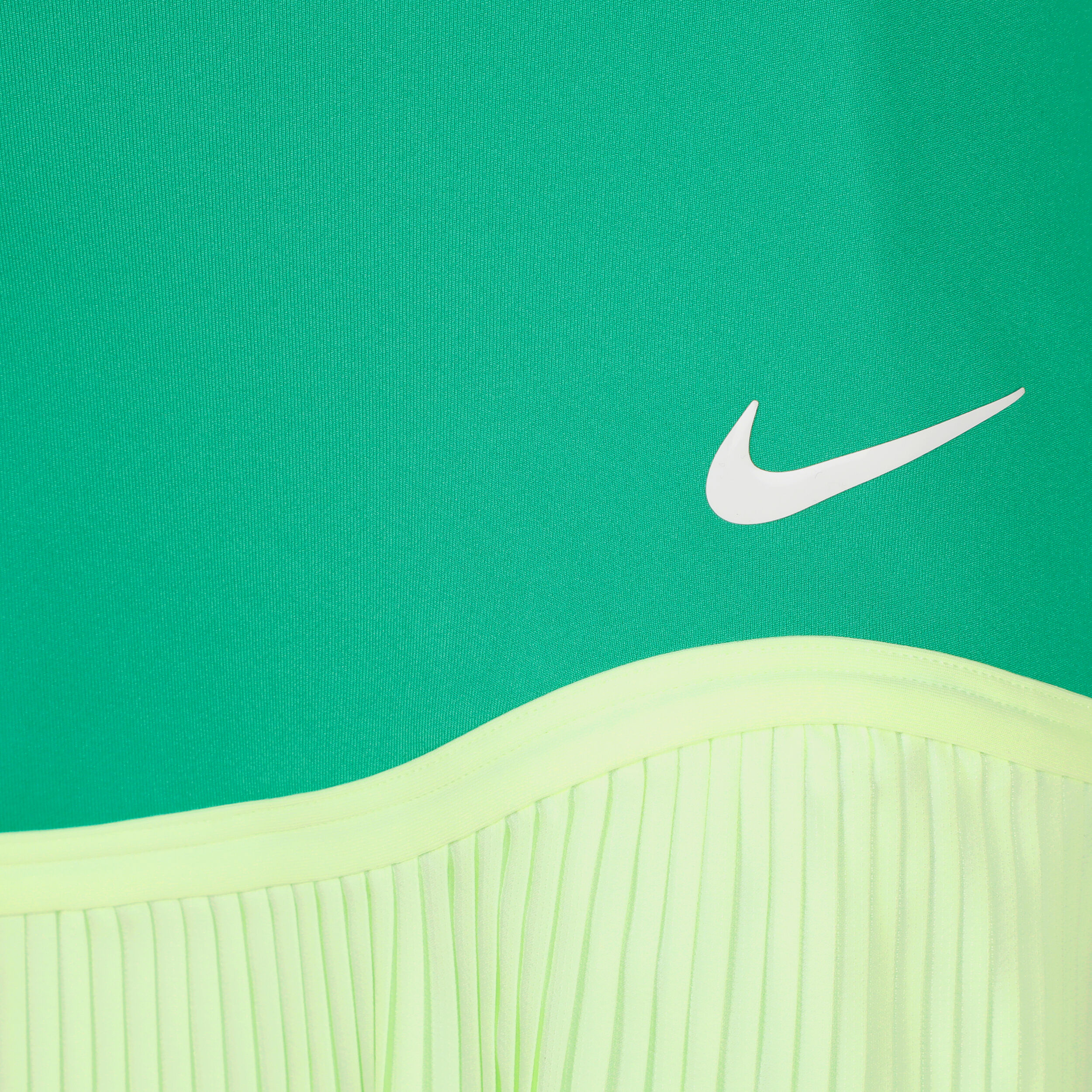 Nike green store tennis skirt