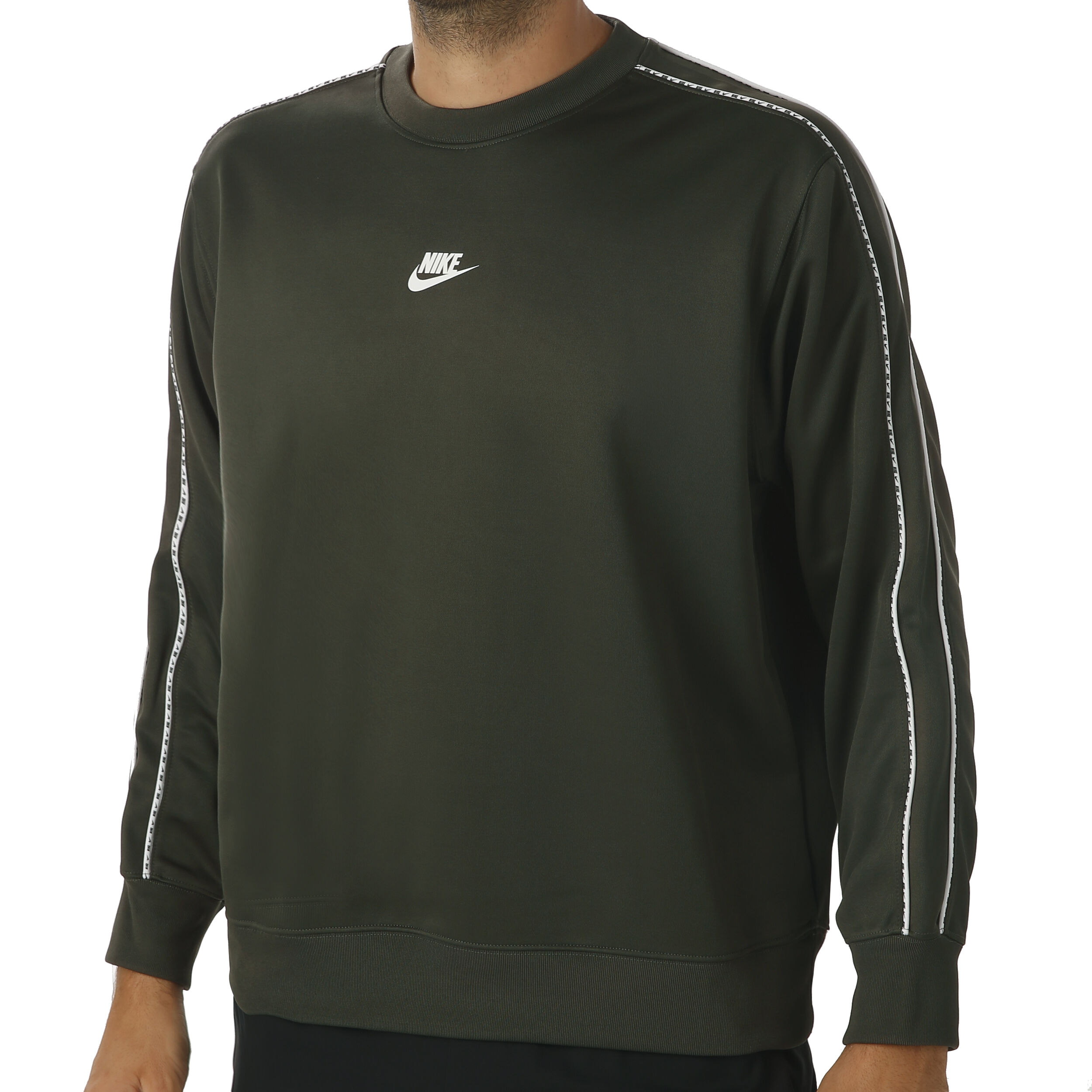 Nike sportswear repeat crew store