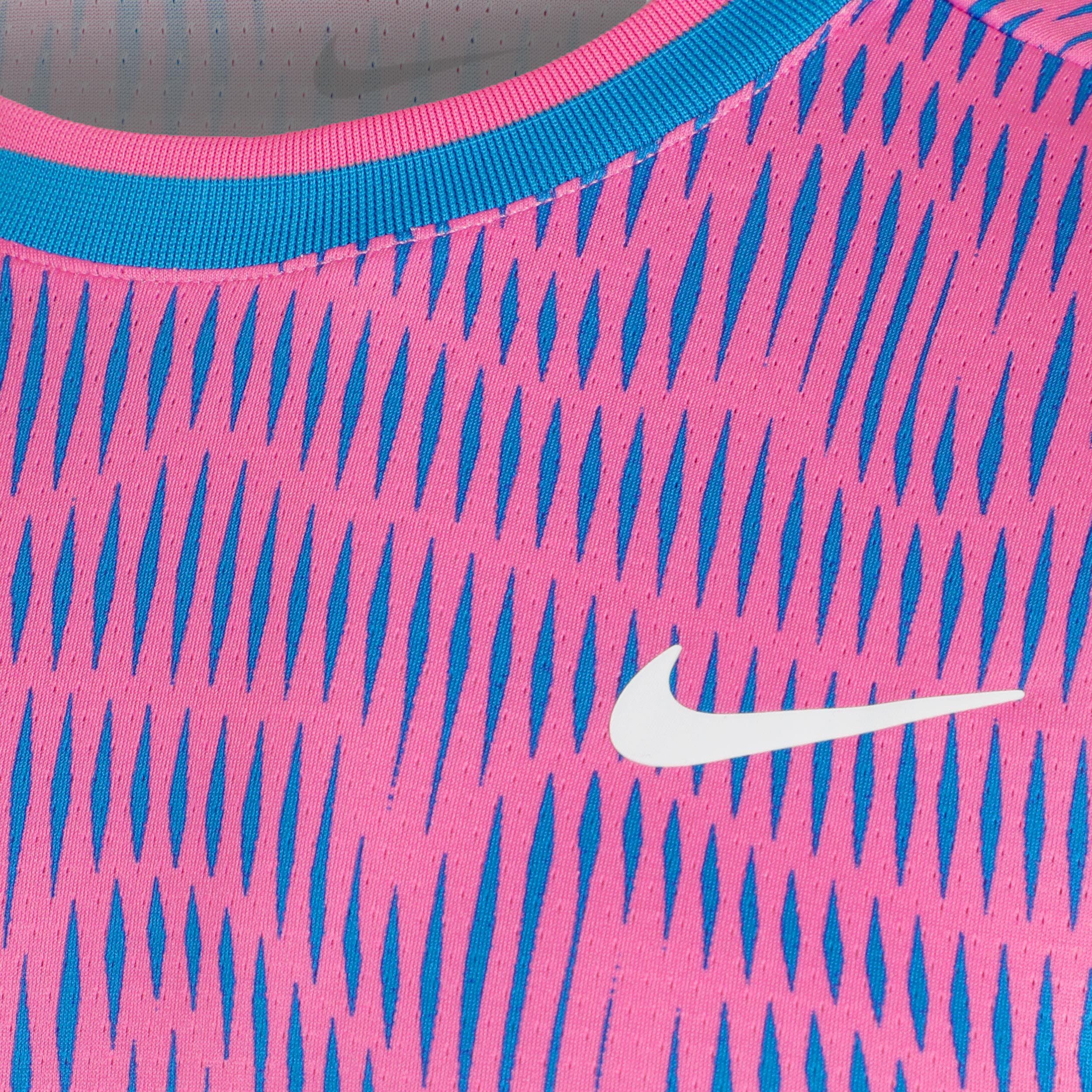 Hot pink and blue nike shirt shop