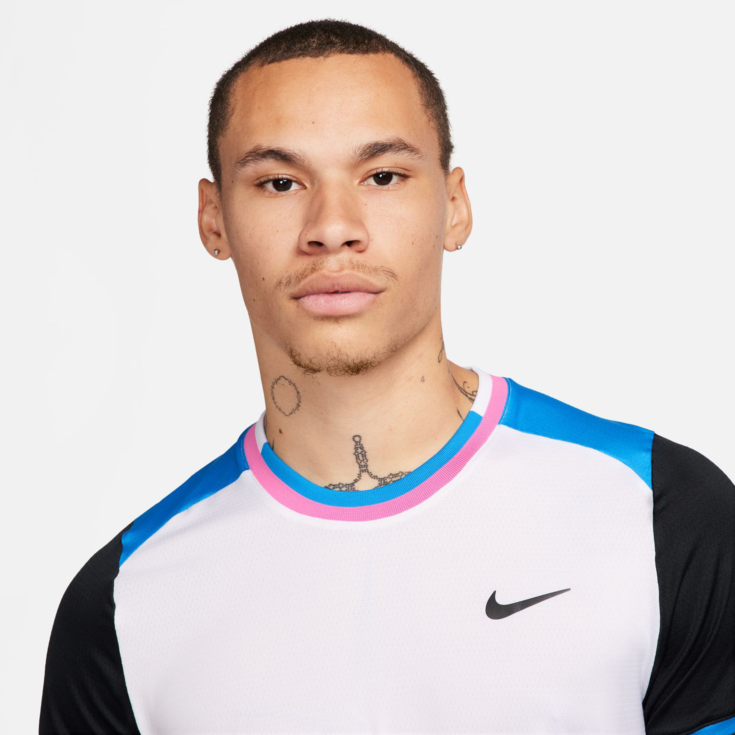 Buy Nike Court Dri Fit Advantage T Shirt Men White Blue online Tennis Point COM