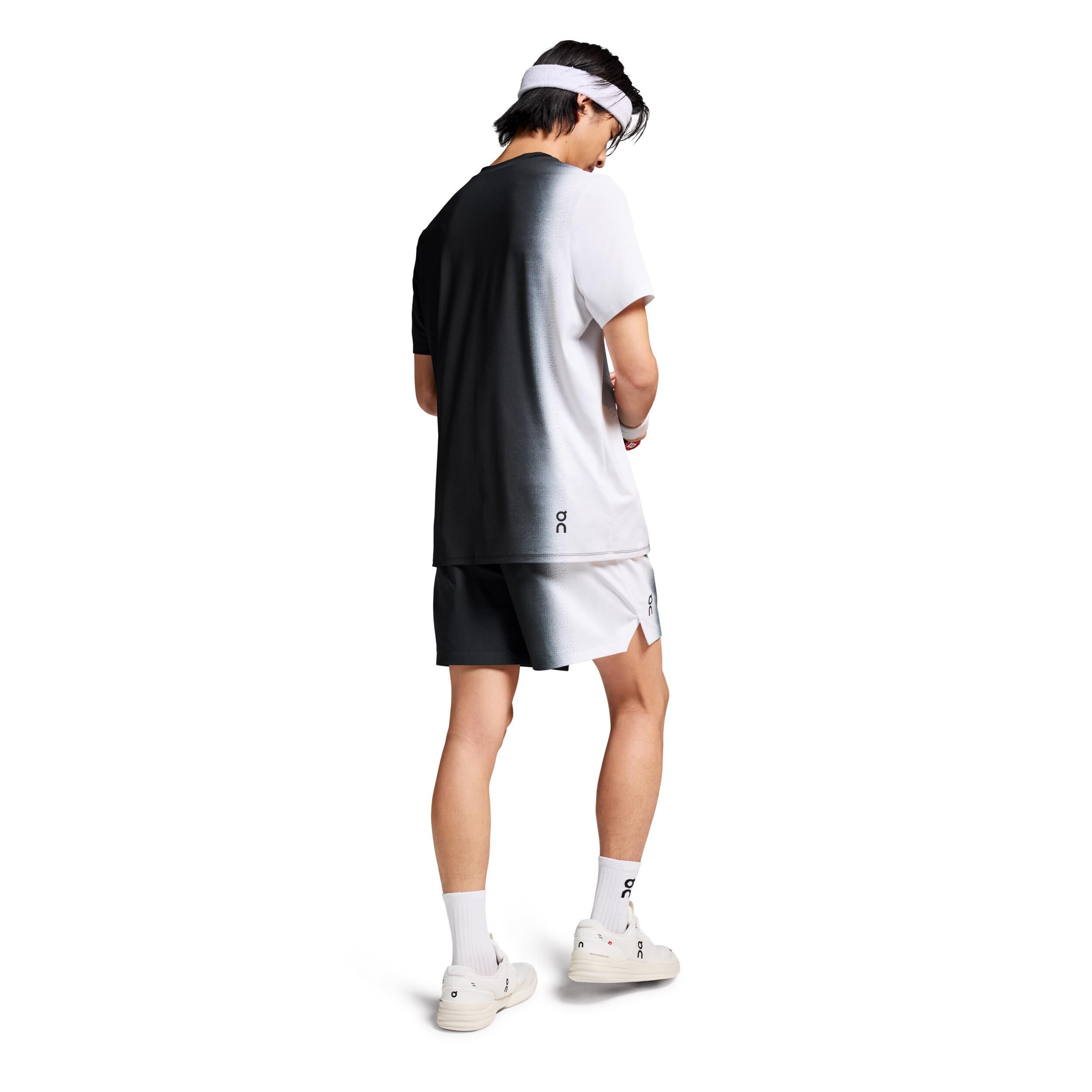 Buy On Court T-Shirt Men Black, White online | Tennis Point COM