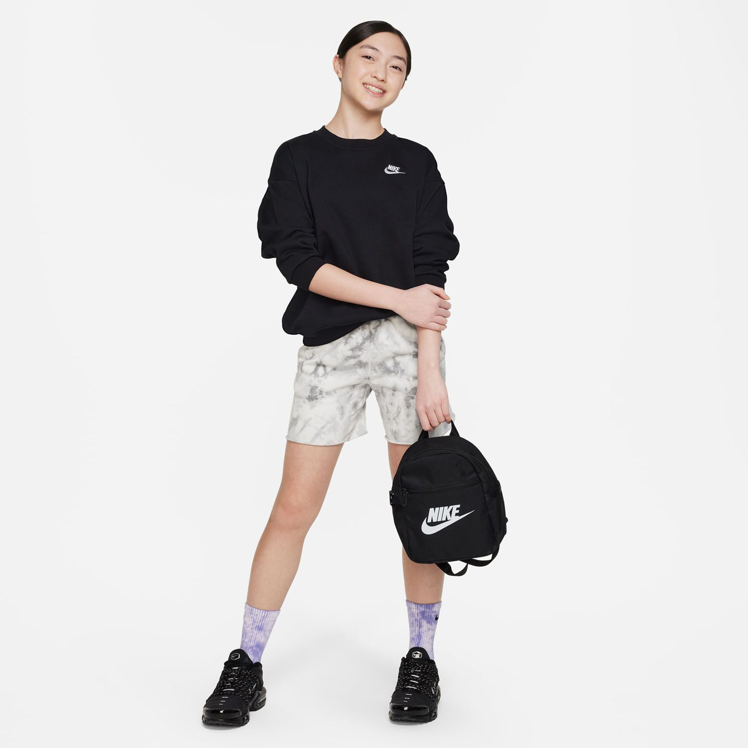 Buy Nike Club Fleece Oversized Crew Sweatshirt Girls Black