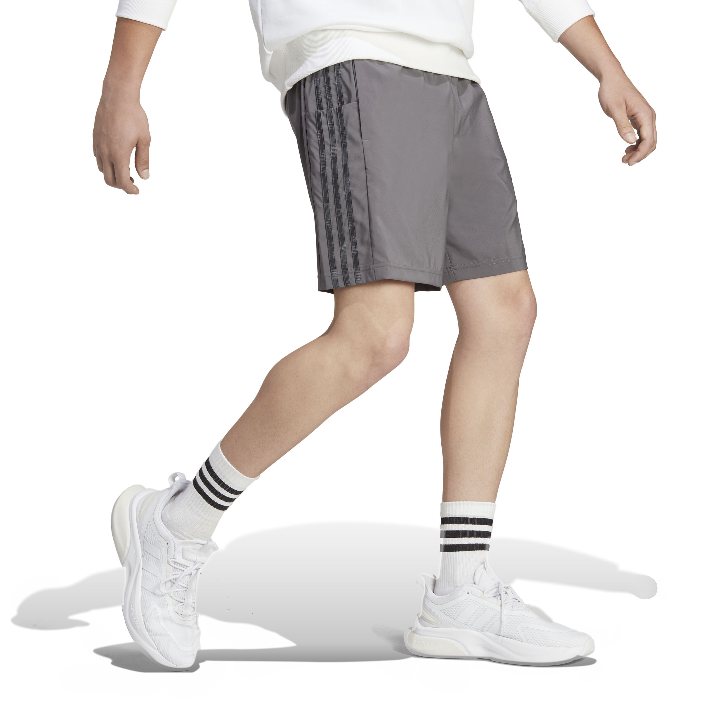 Adidas essentials 3 stripes top chelsea shorts