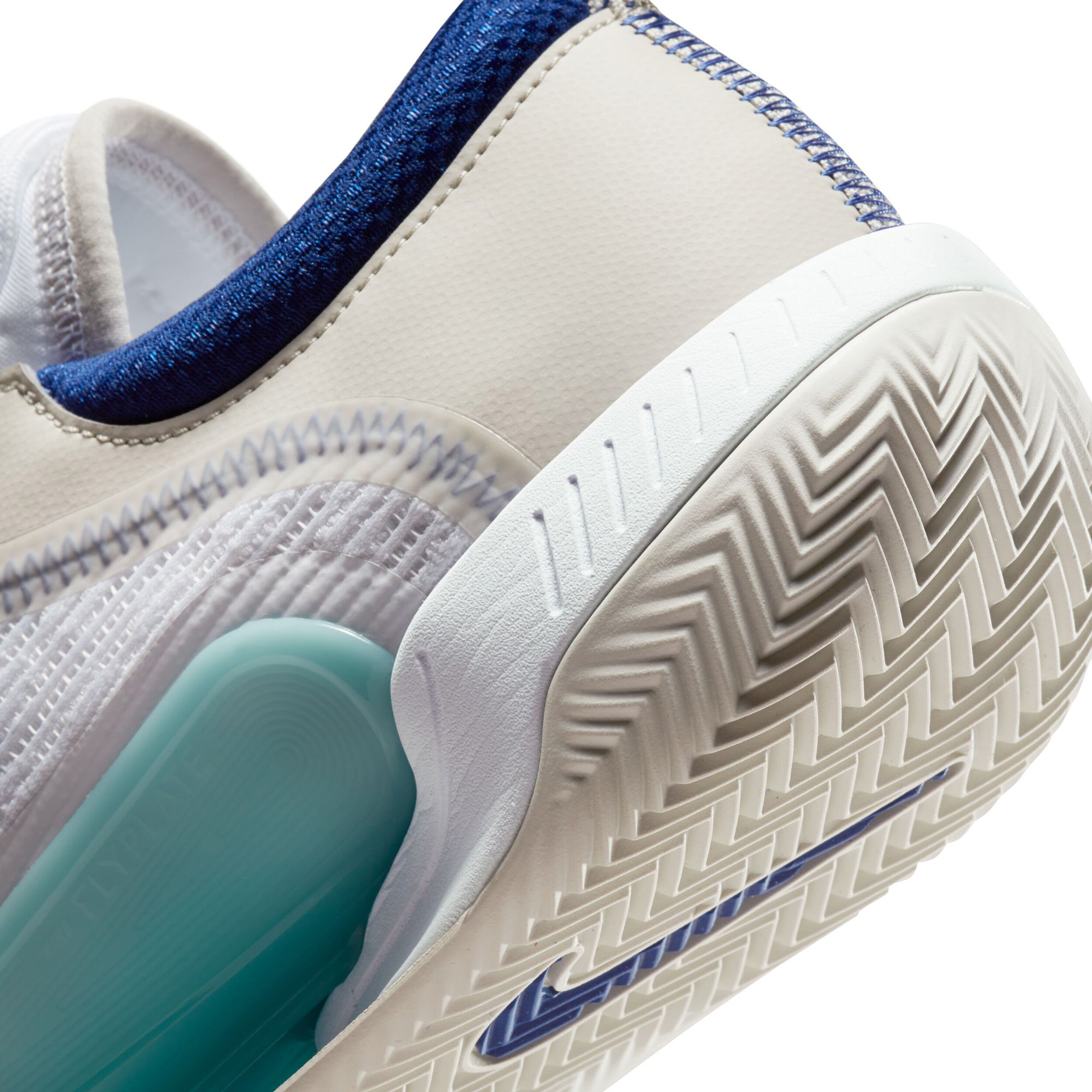 Blue and white nike tennis on sale shoes