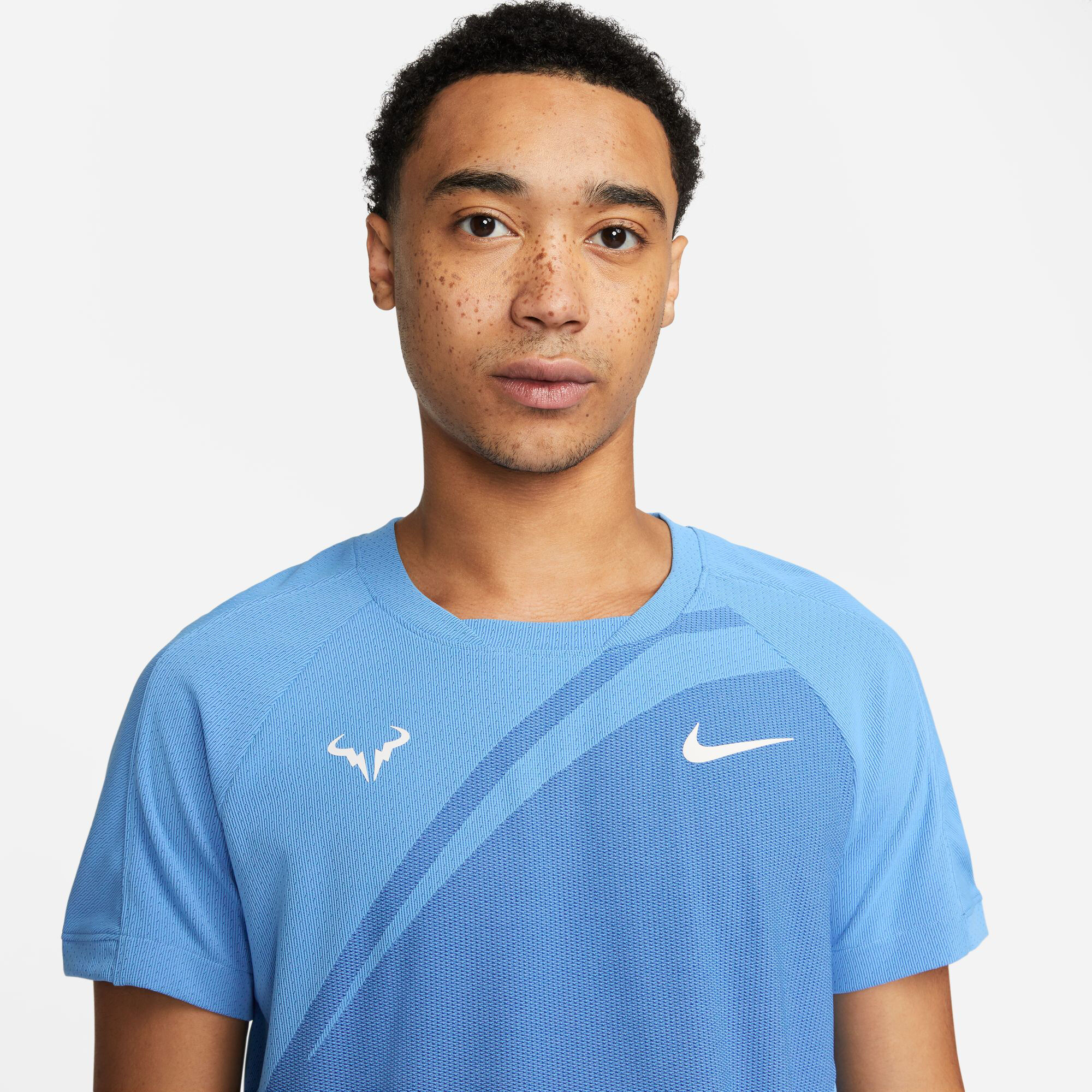 Buy Nike Dri-Fit Advantage RAFA MNK T-Shirt Men Light Blue online ...