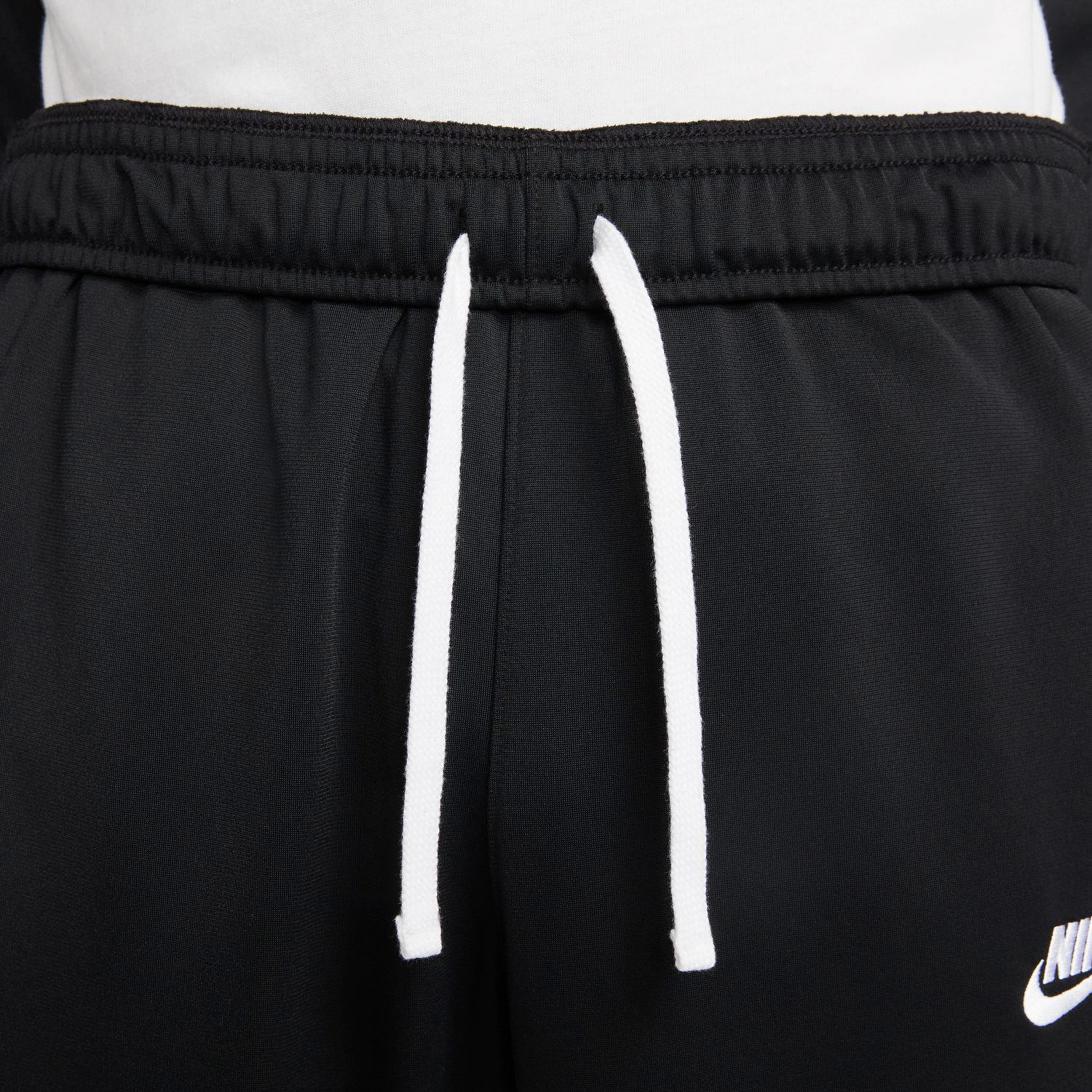 Buy Nike Club Tracksuit Men Black White online Tennis Point COM