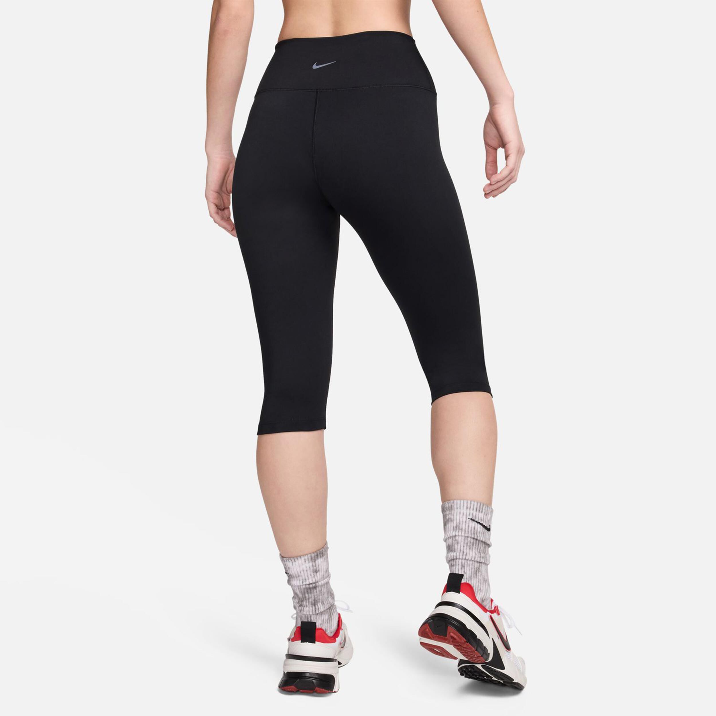 Buy Nike Dri Fit One High Waisted Capri Tight Women Black online Tennis Point COM