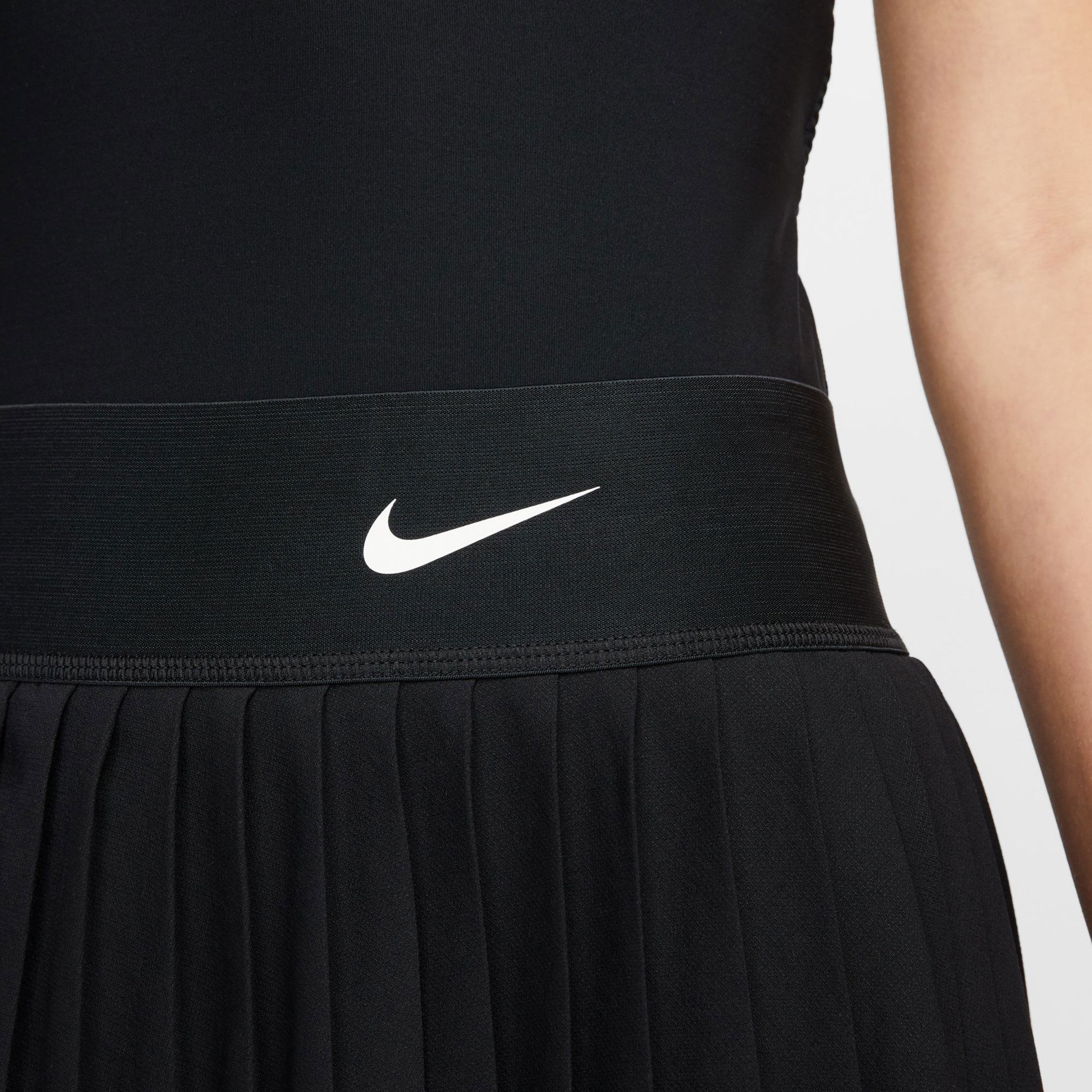 Buy Nike Court Dri Fit Advantage Pleated Skirt Women Black White online Tennis Point COM
