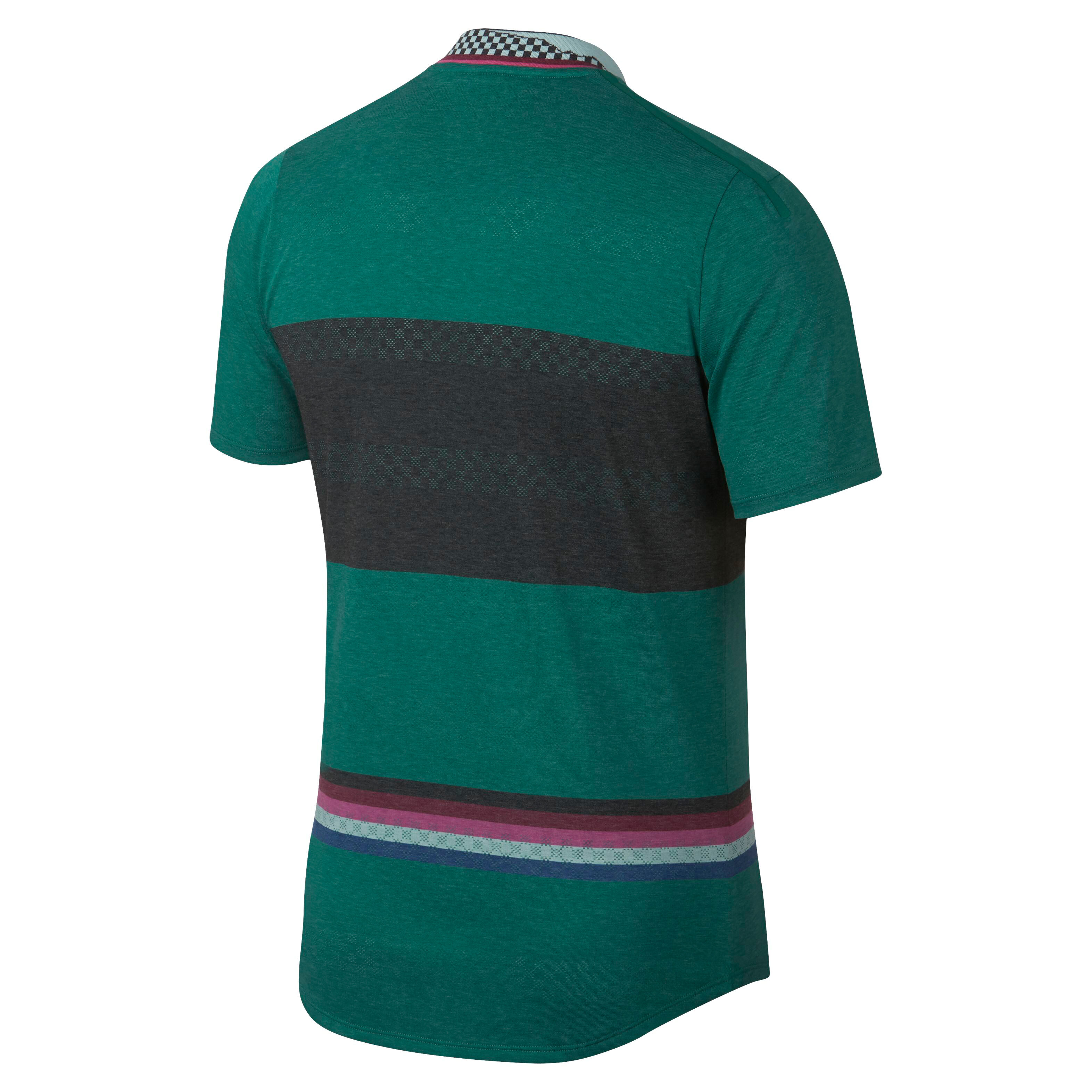 Nike challenger tee hot sale